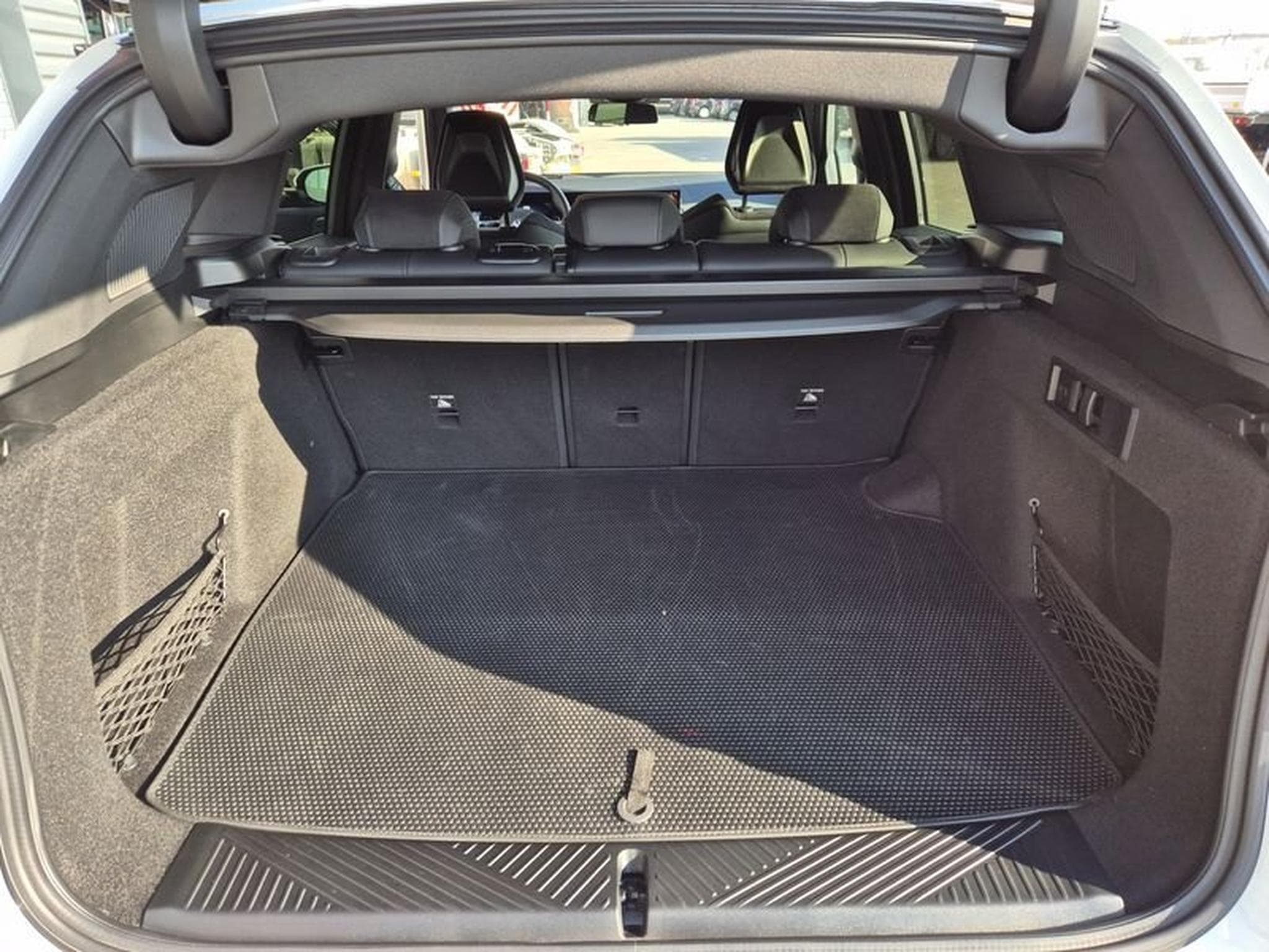 BMW X3 30e xDrive M Sport (2025) - Photo 11