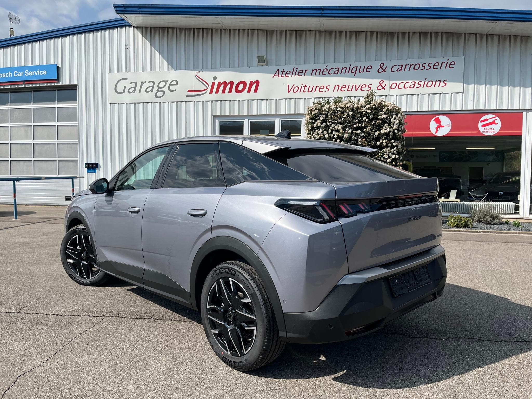 Peugeot 3008 1.2 Hy Allure Business 145 (2025) - Photo 2