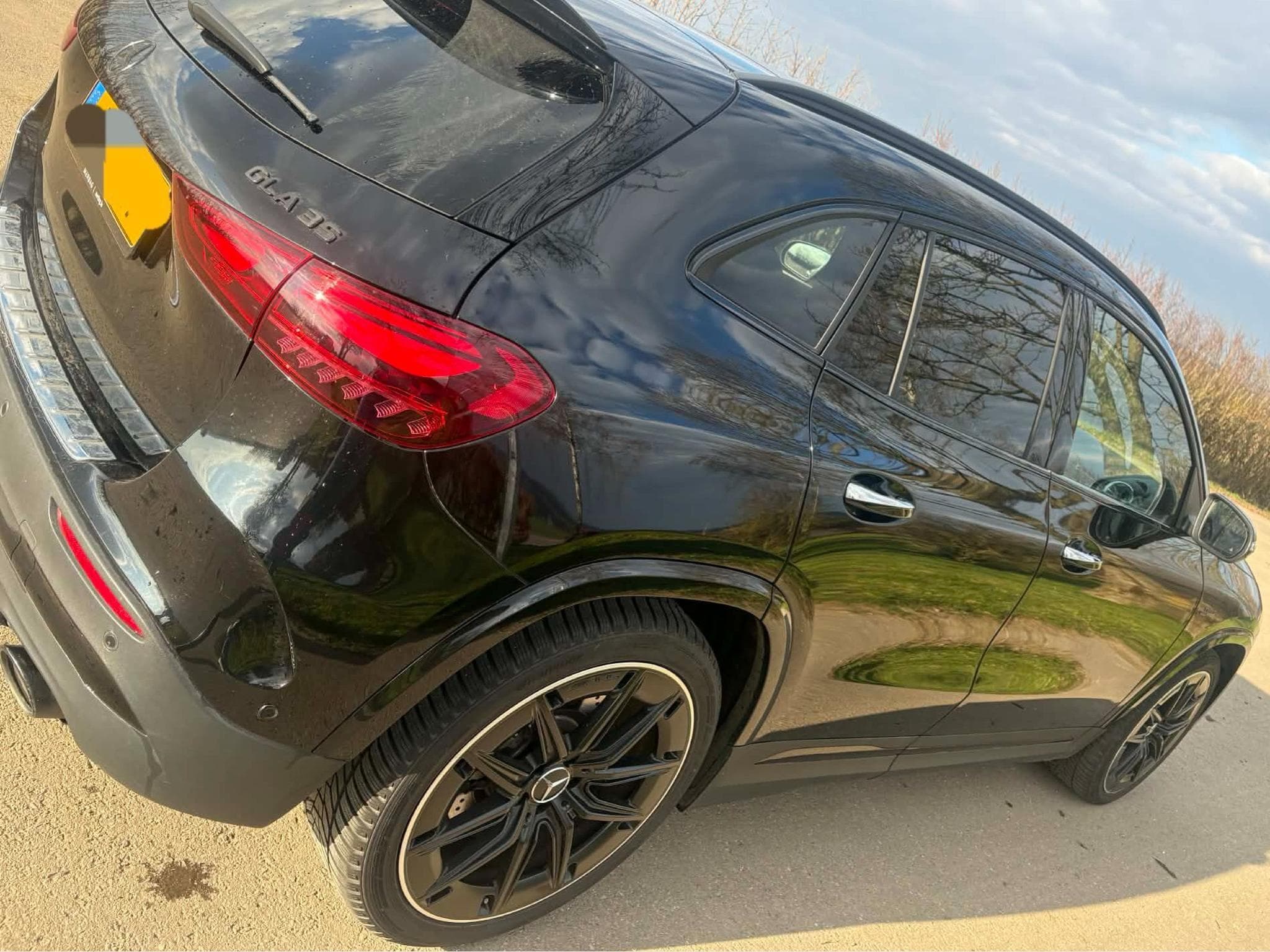 Mercedes GLA 35 AMG AMG GLA 35 4matic (2024) - Photo 3