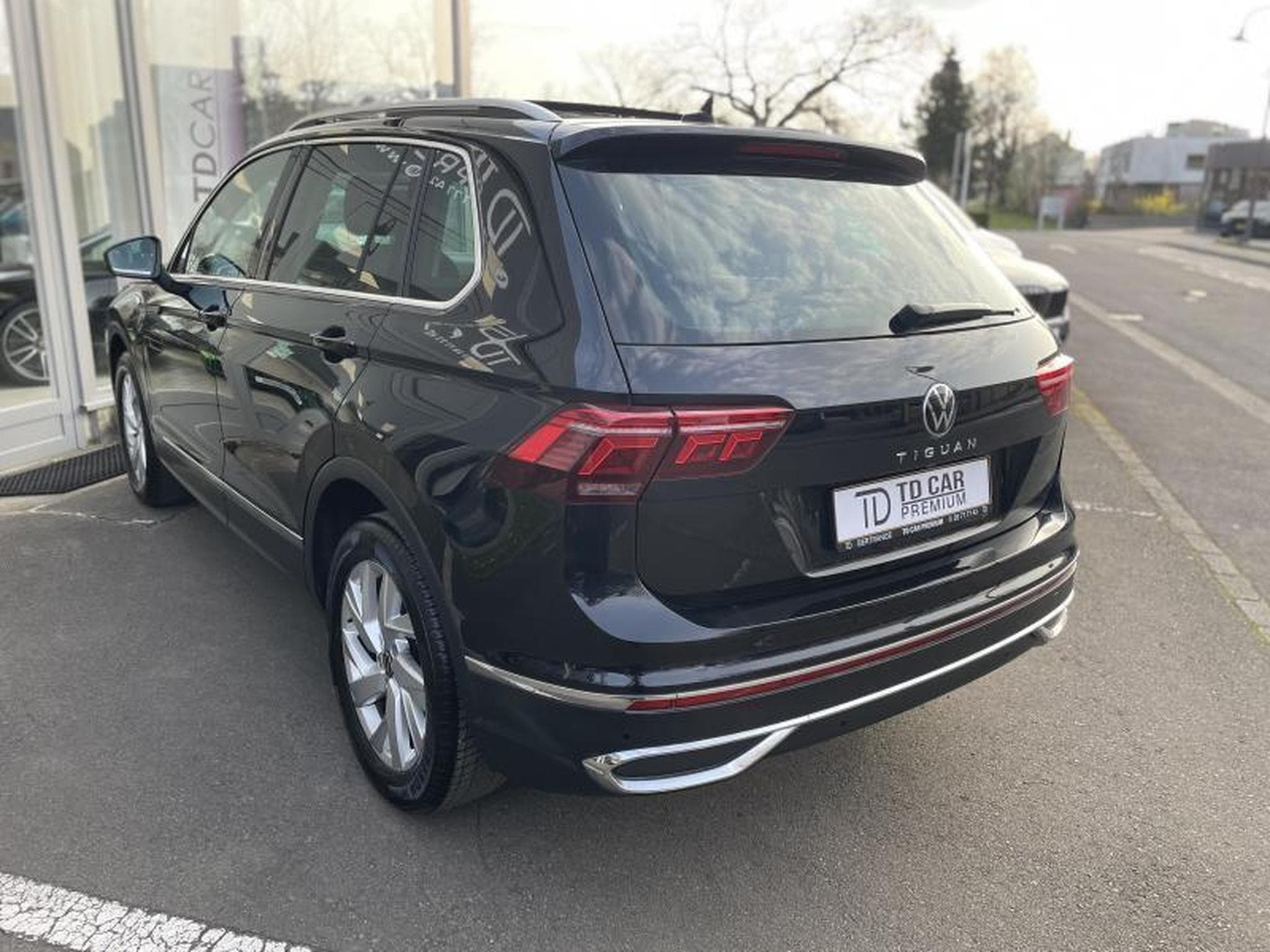 VW Tiguan Elegance 2.0 Tdi 150 DSG Toit Ouvrant (2022) - Foto 13