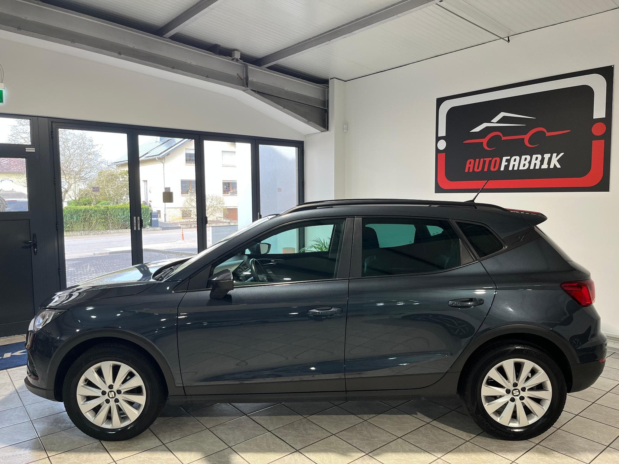 Seat Arona 1.0 TSI Move DSG (2020) - Photo 2