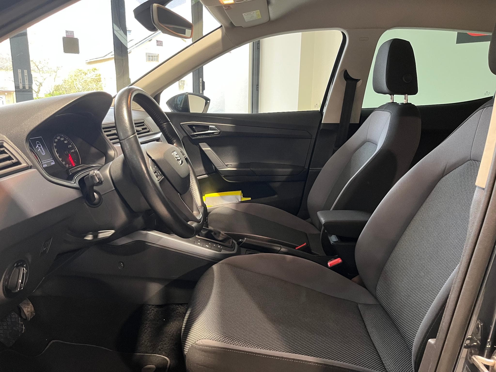 Seat Arona 1.0 TSI Move DSG (2020) - Photo 12