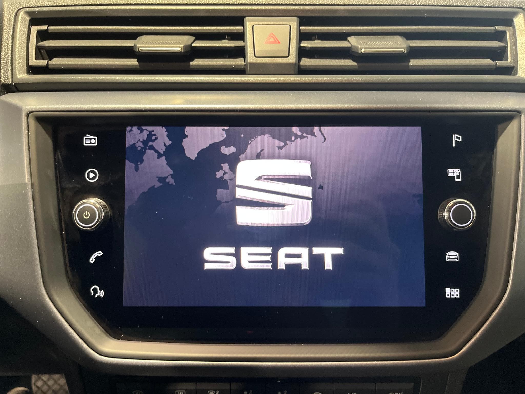 Seat Arona 1.0 TSI Move DSG (2020) - Photo 16