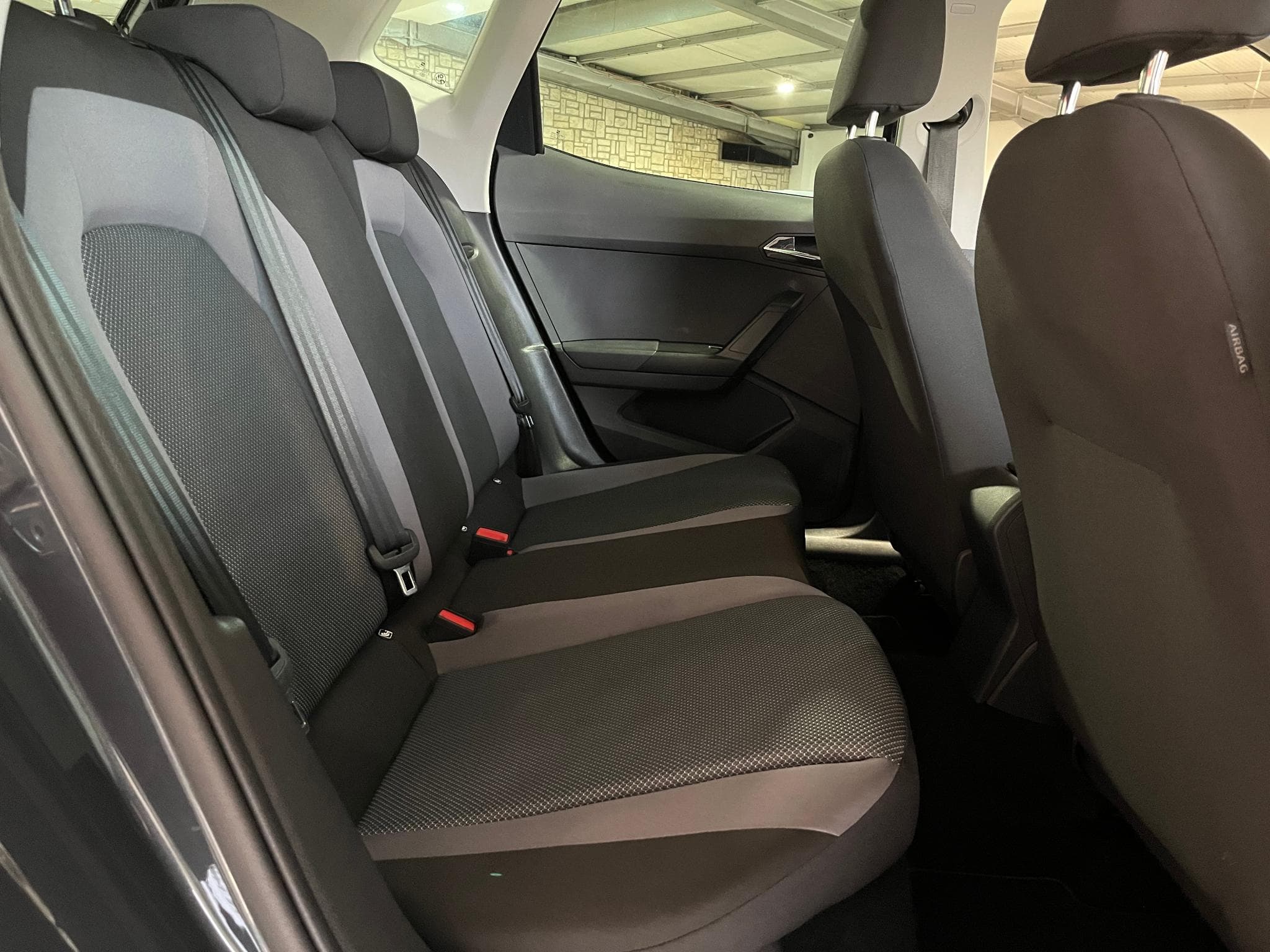 Seat Arona 1.0 TSI Move DSG (2020) - Photo 22