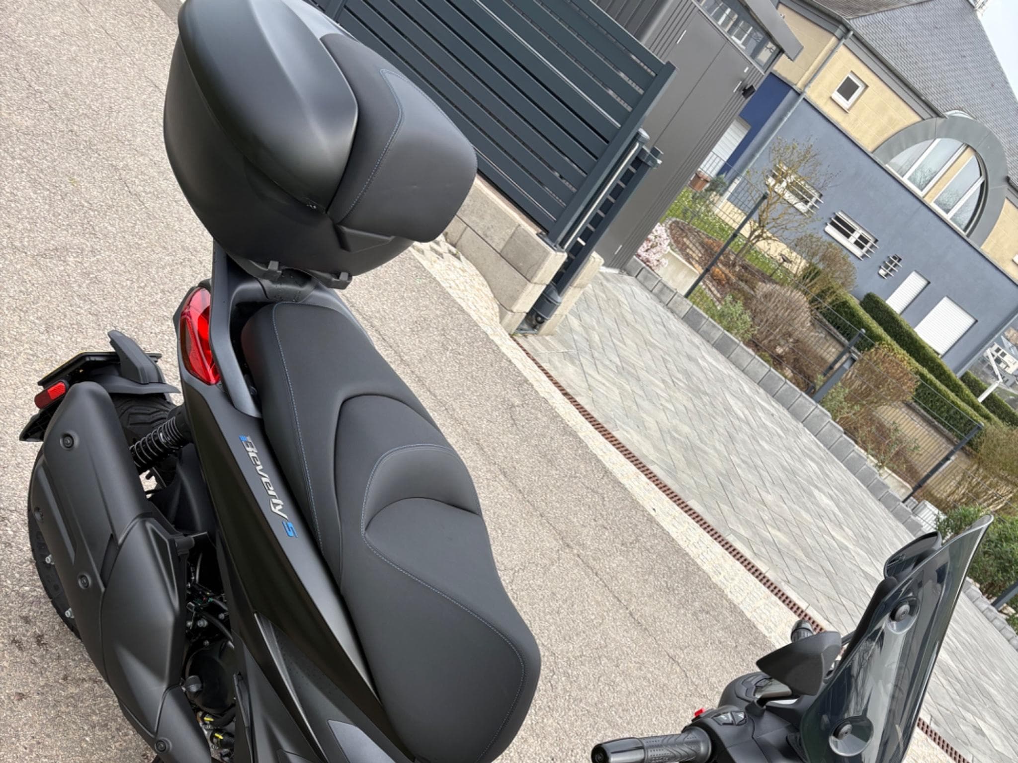 Piaggio Beverly 400S (2025) - Photo 4