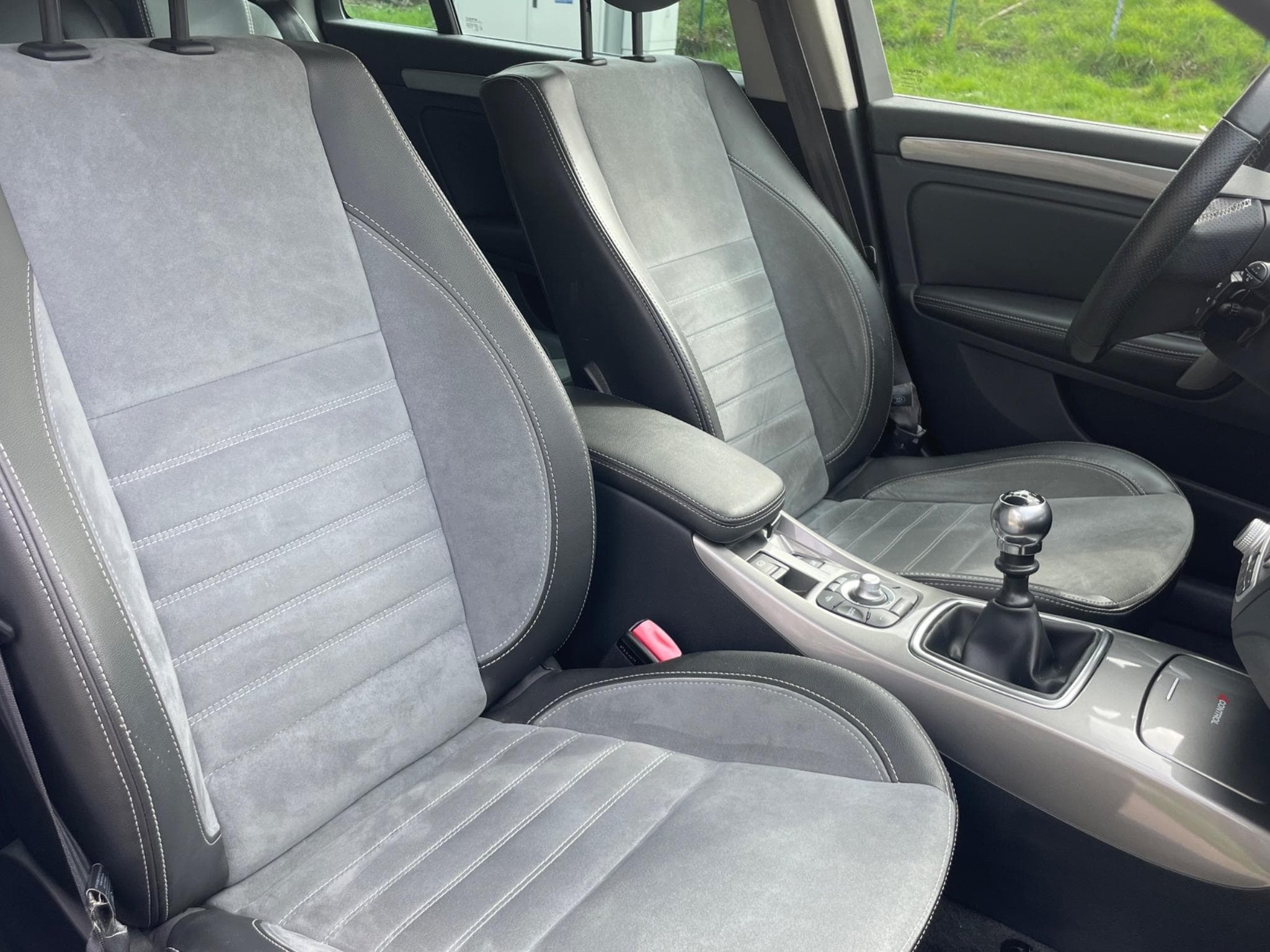 Renault Laguna (2013) - Photo 3