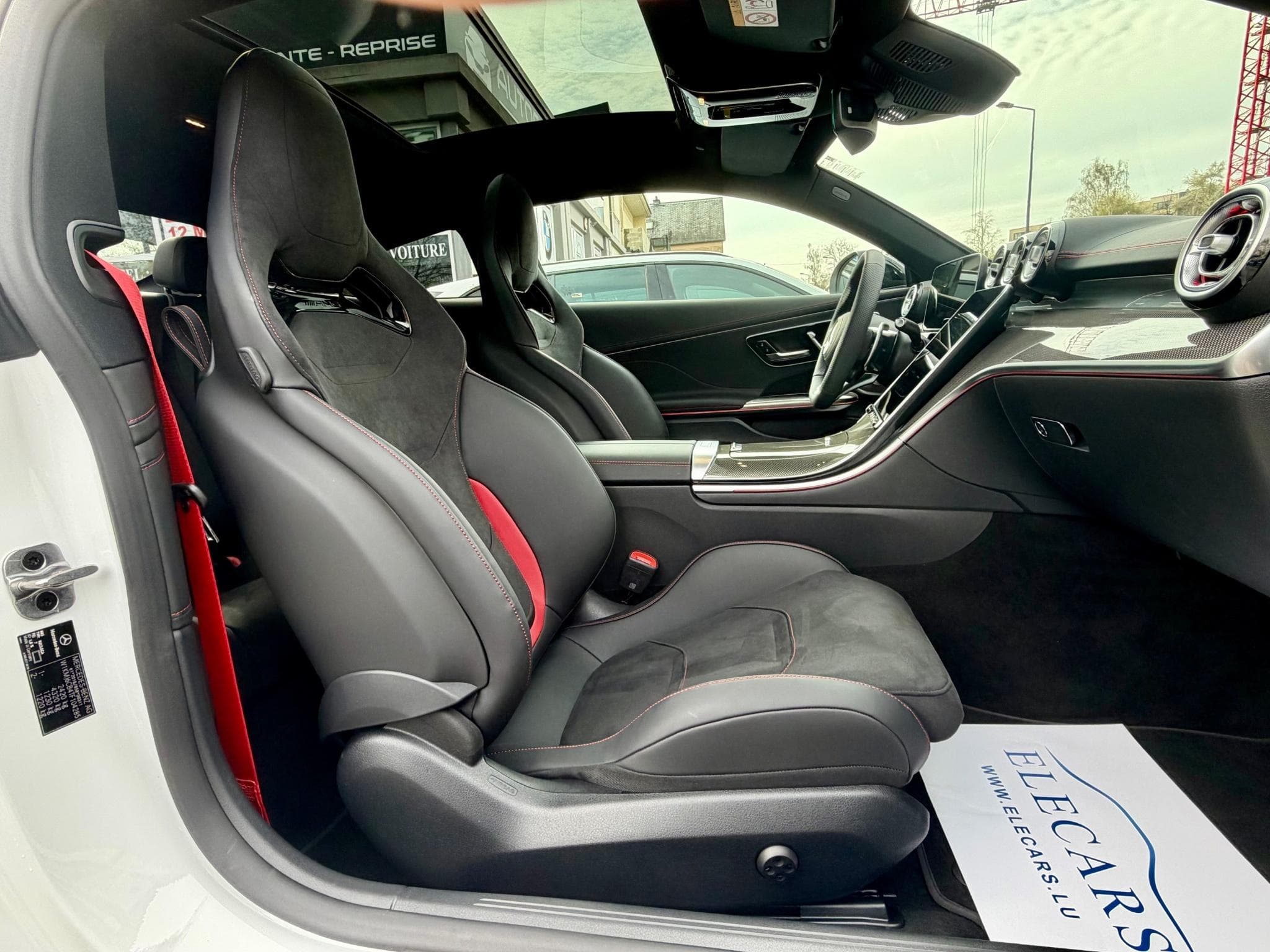 Mercedes CLE 53 AMG 4Matic+ PANO/NIGHT/BURMESTER/HEAD-UP/360° (2026) - Foto 11