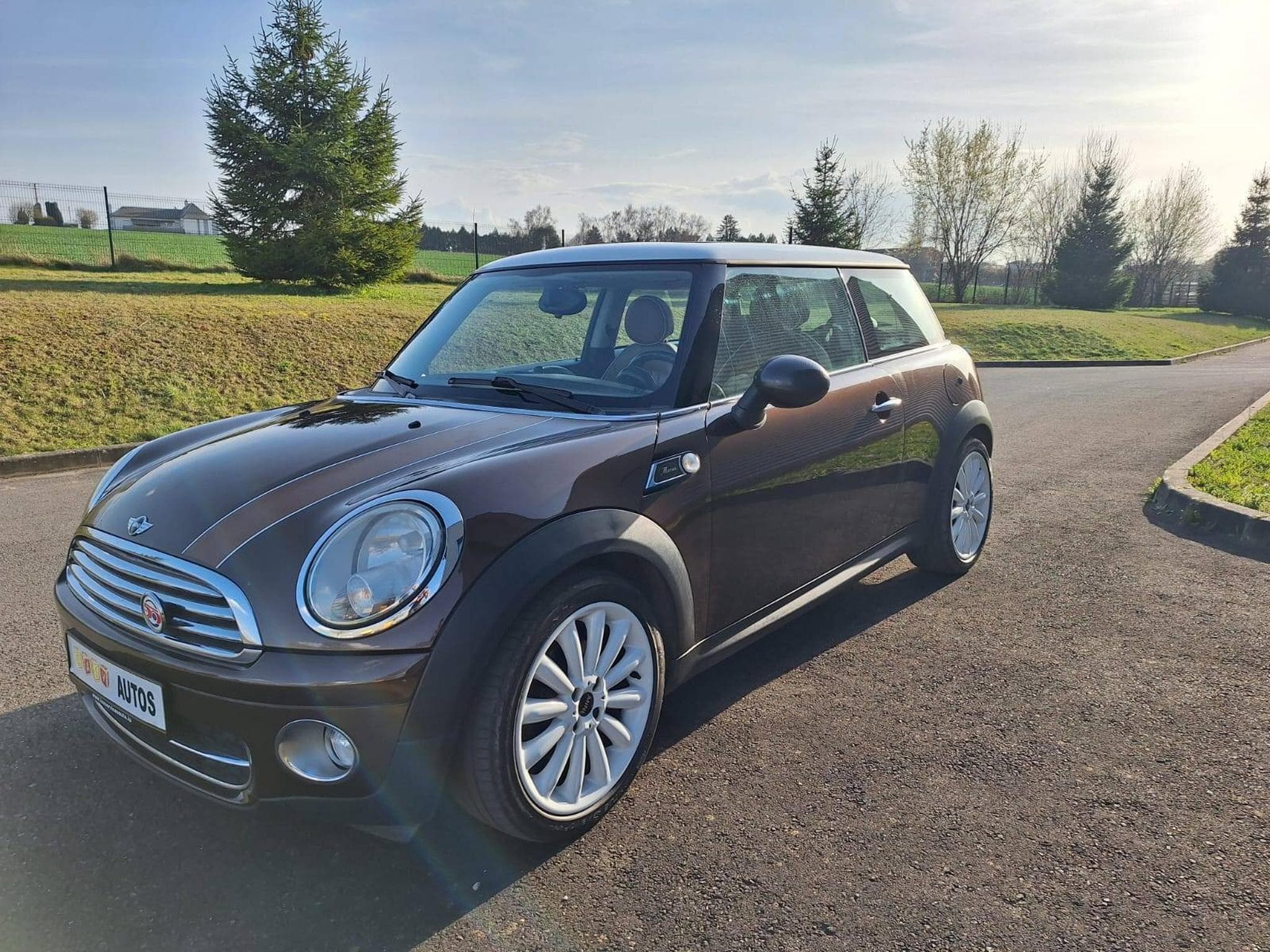 Mini Cooper D R56 1.6 D 109ch 50 Mayfair (2010) - Foto 6