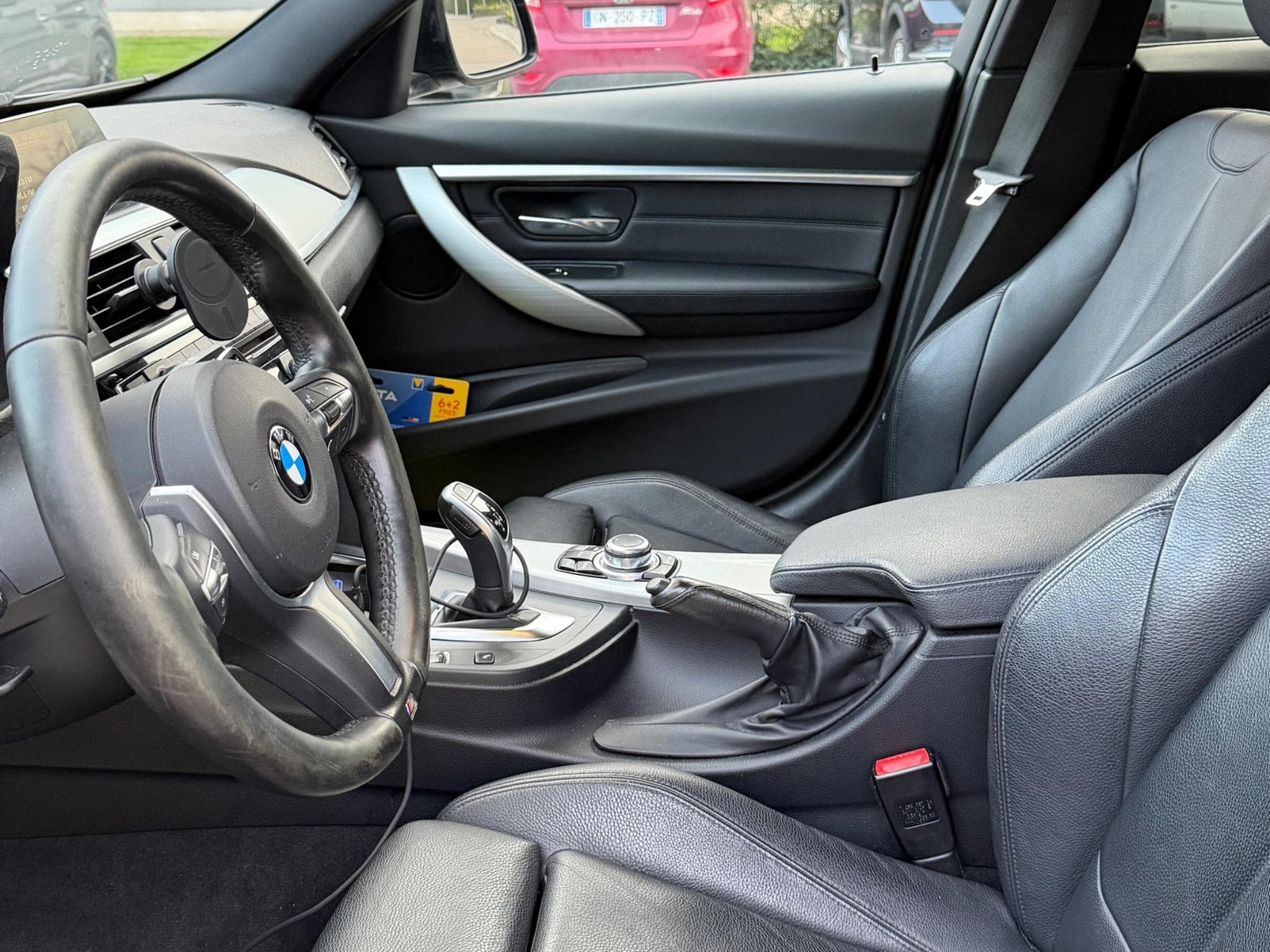 BMW 320 (2017) - Foto 6