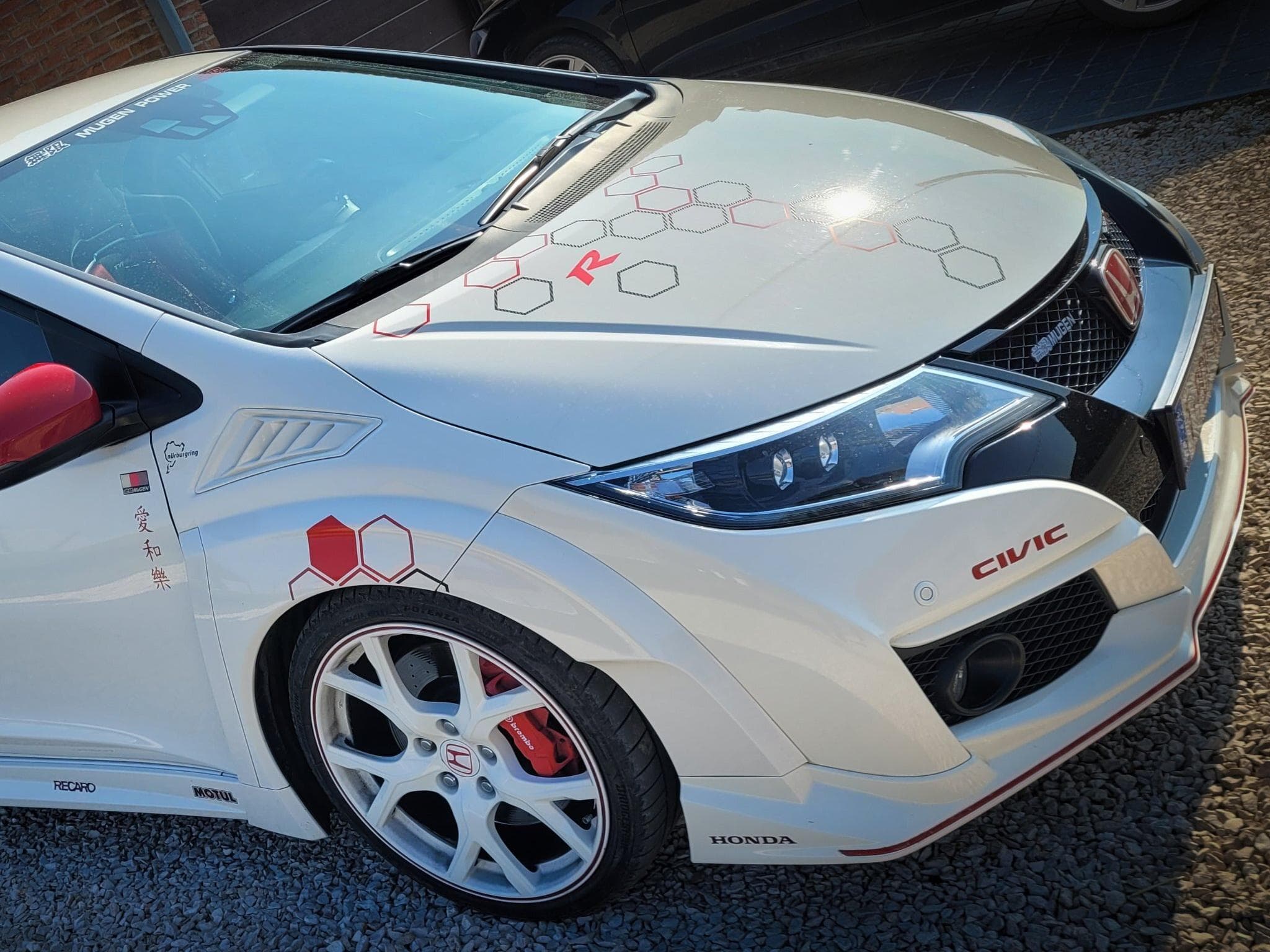 Honda Civic Type R FK2 White Edition (2016) - Photo 1