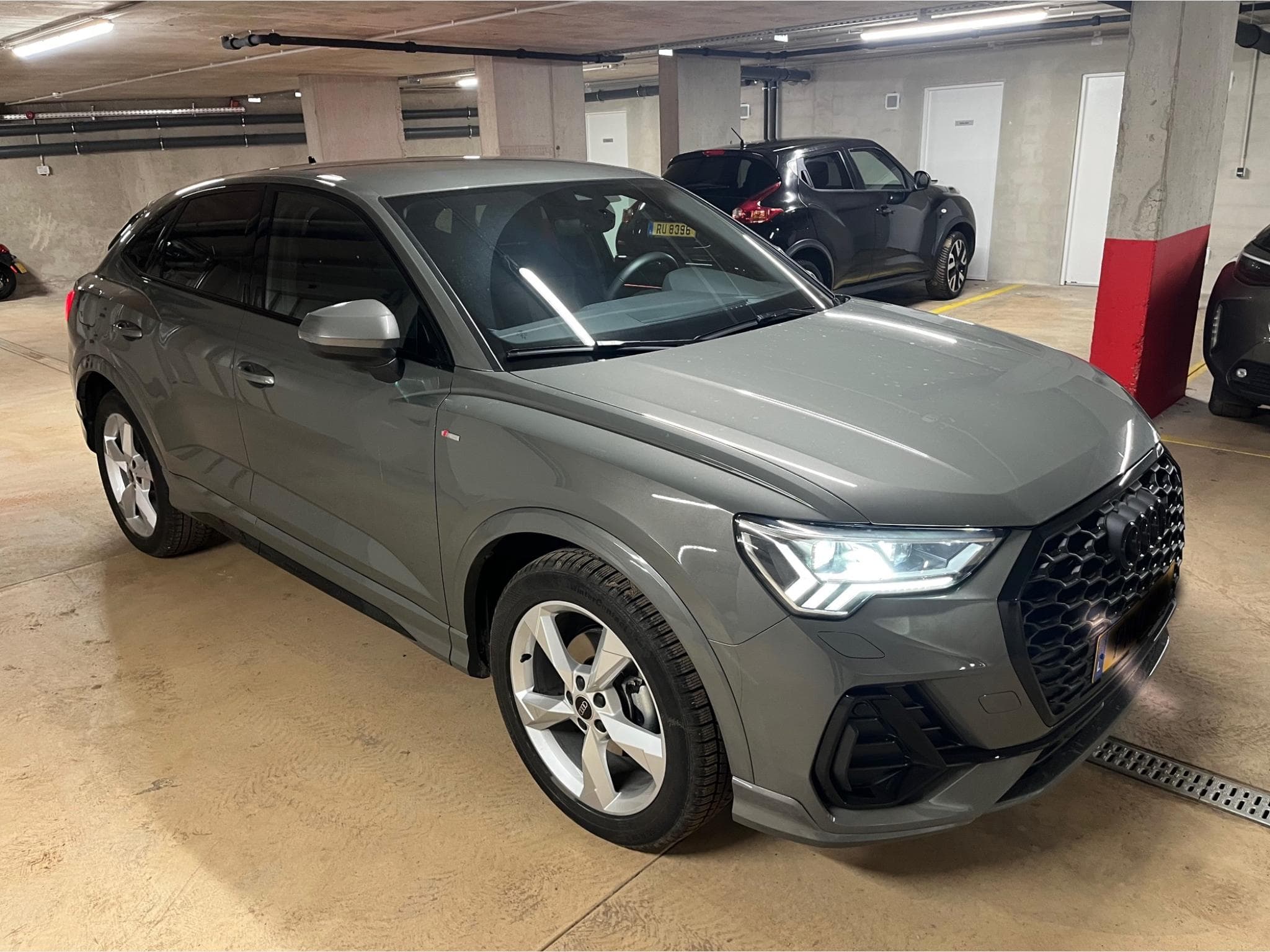 Audi Q3 S-Line (2025) - Photo 2