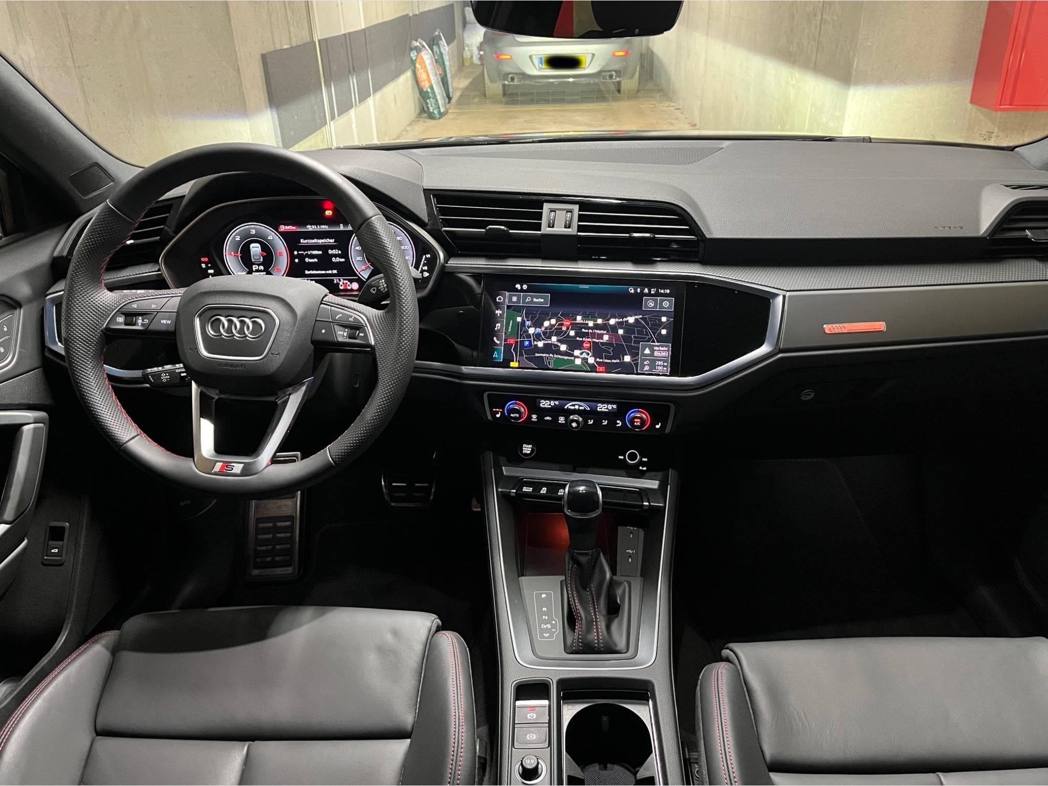 Audi Q3 S-Line (2025) - Photo 7