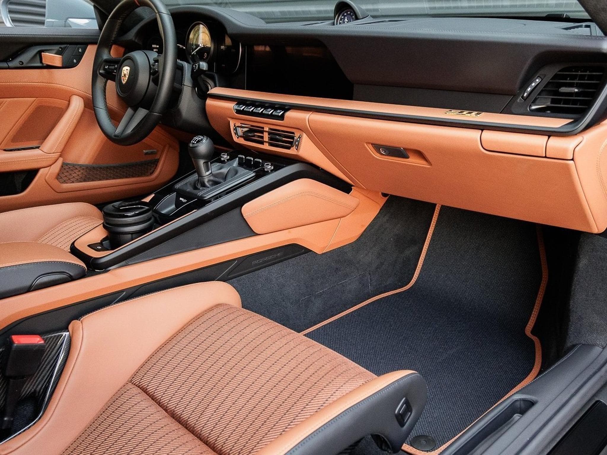 Porsche 911 S/T Coupe (2024) - Photo 3