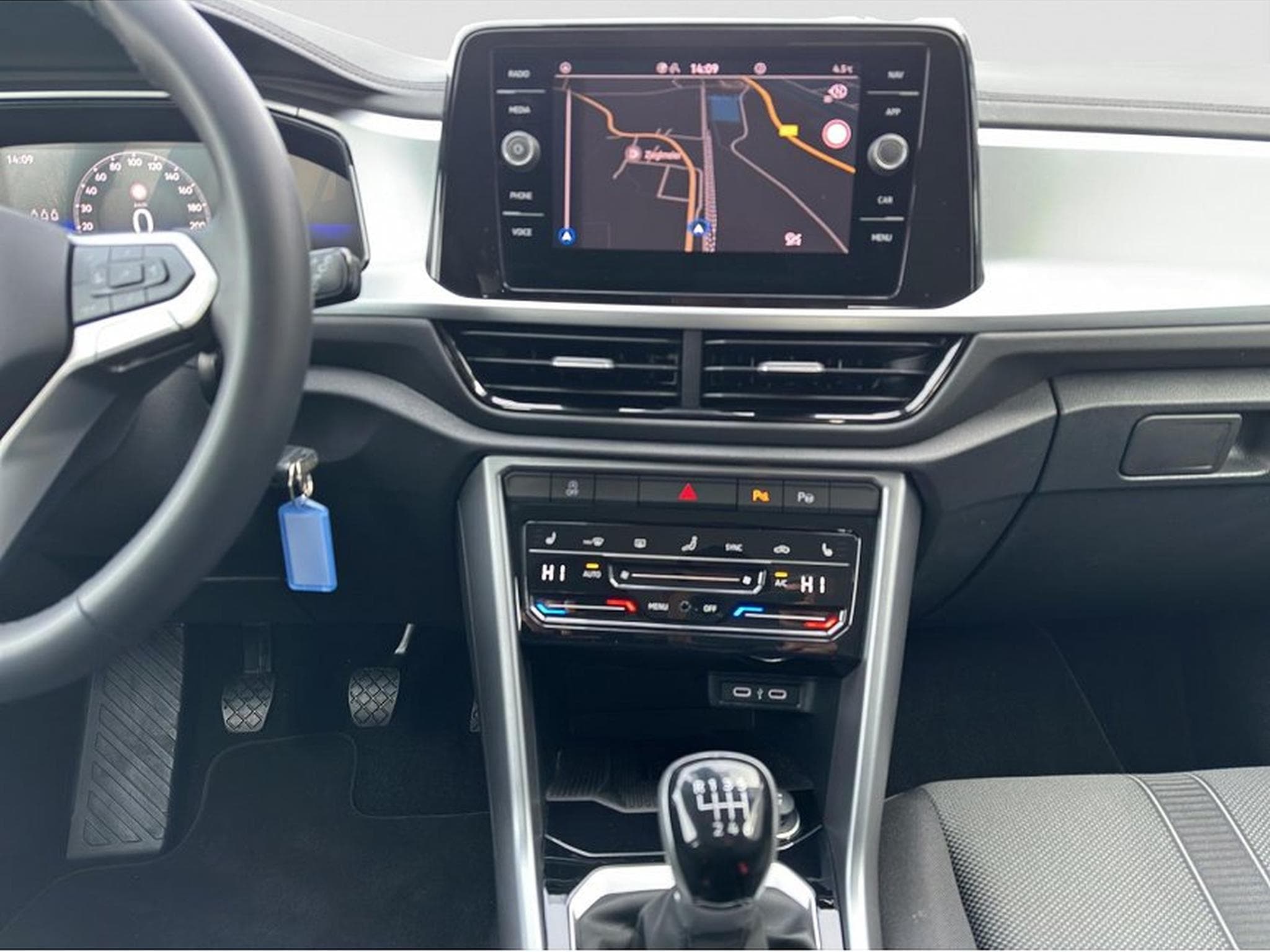 VW T-Roc (2025) - Foto 16