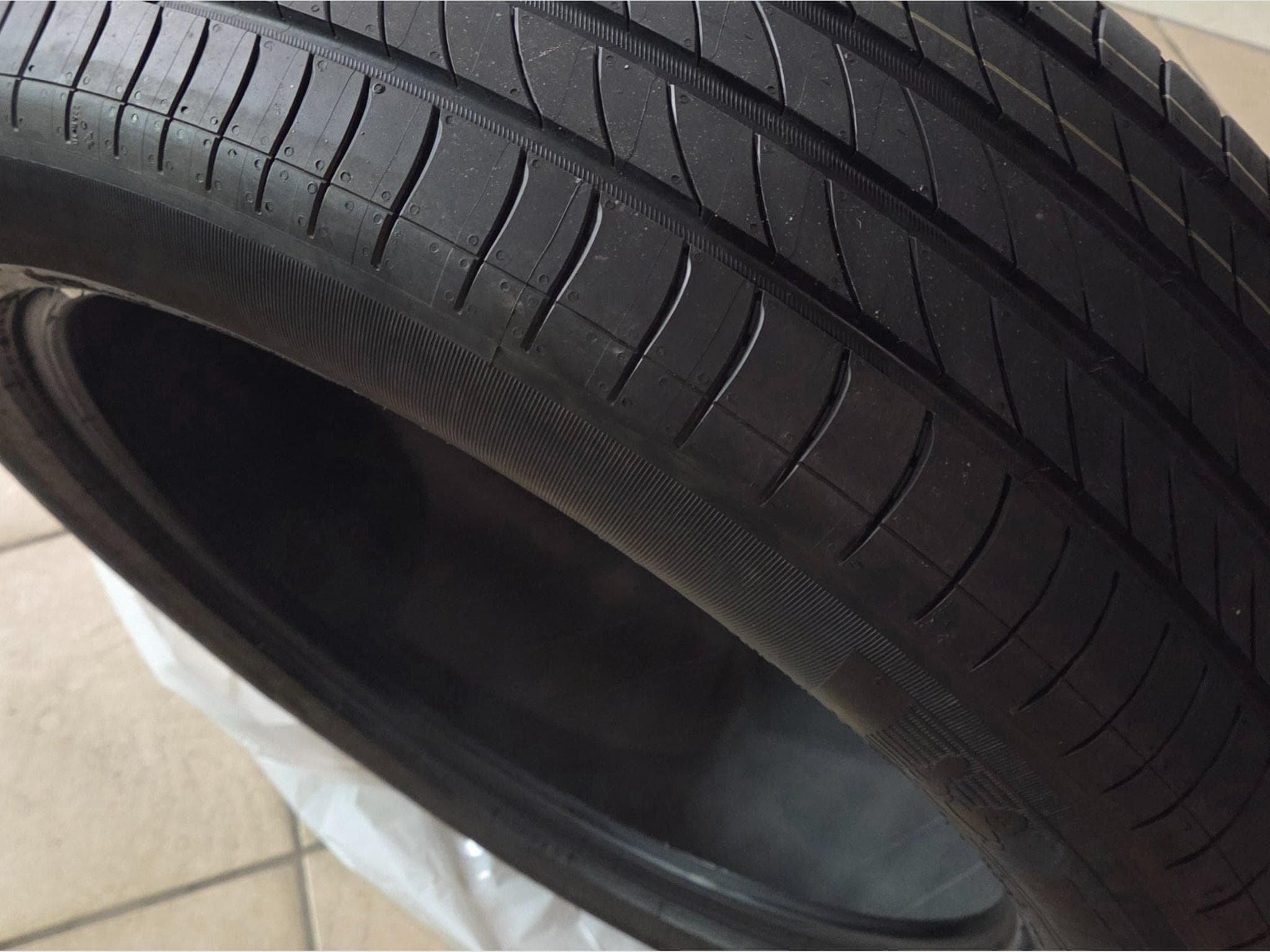 pneus – 19 - Foto 1