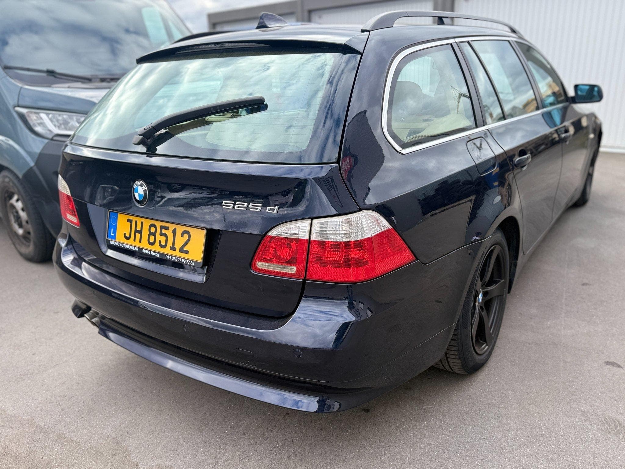 BMW 525 d Auto. 163 (2009) - Foto 2