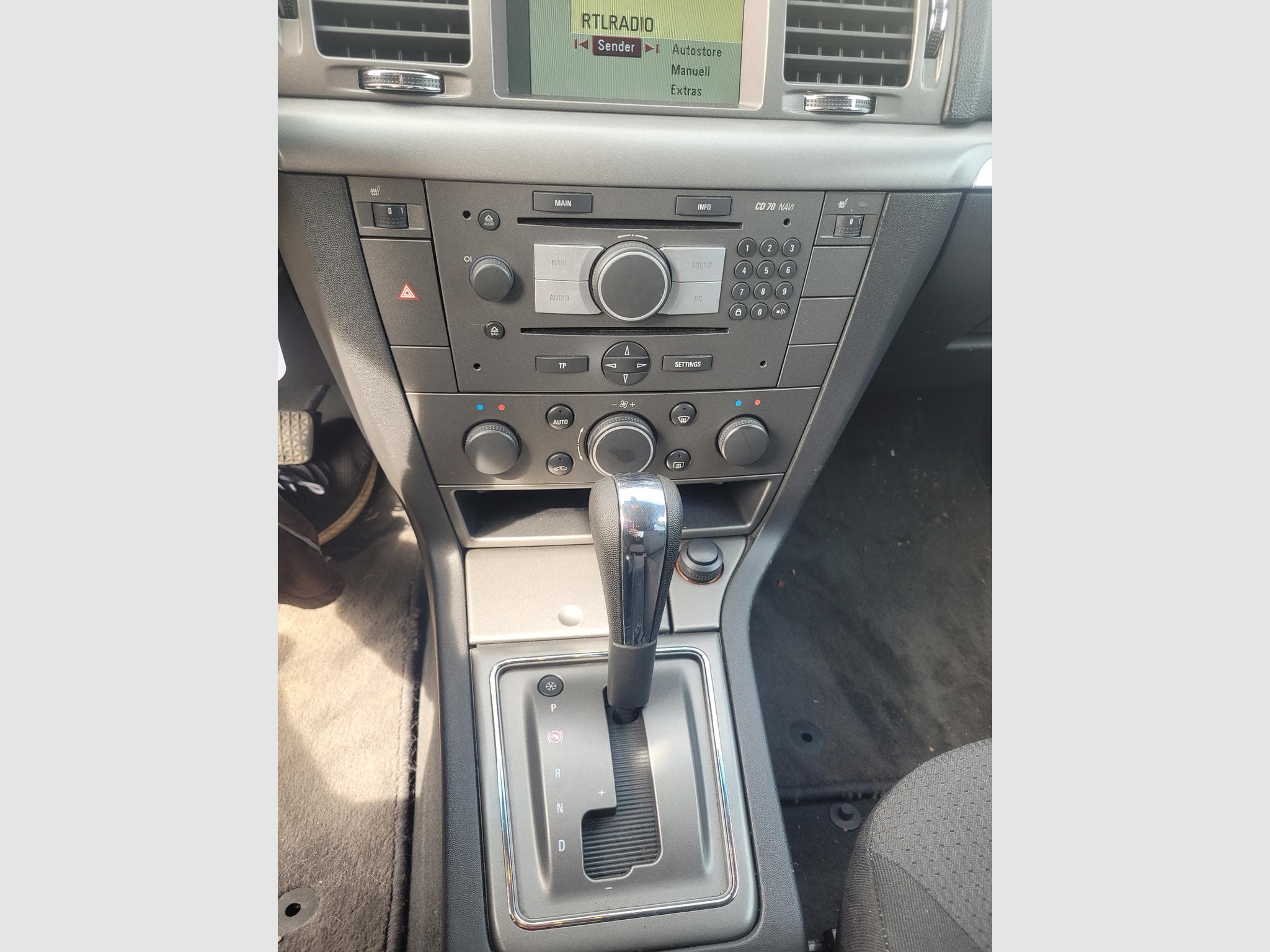 Opel Vectra AUTOMATIQUE (2006) - Foto 8