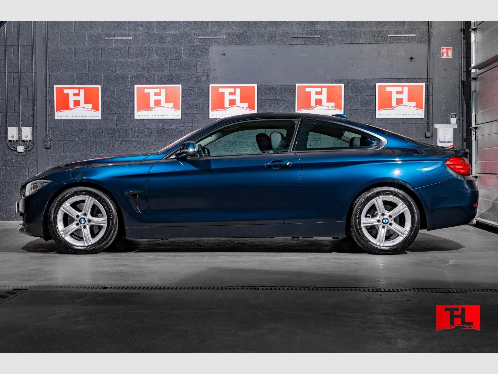 BMW 428 428 i Coupe Auto. H/K - Nav - Full BMW Histor (2015) - Photo 2