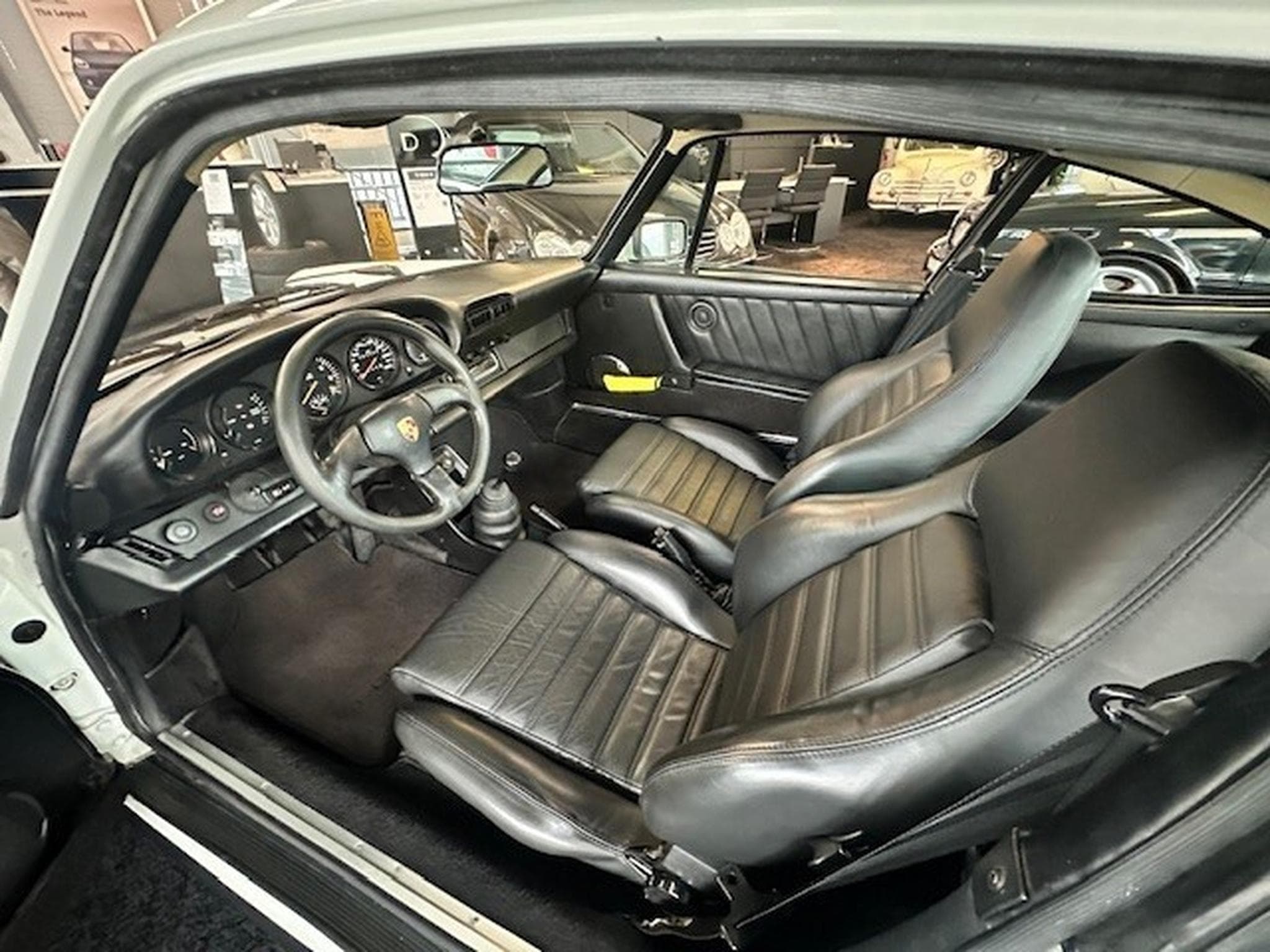 Porsche 911 930 Turbo (1983) - Photo 8