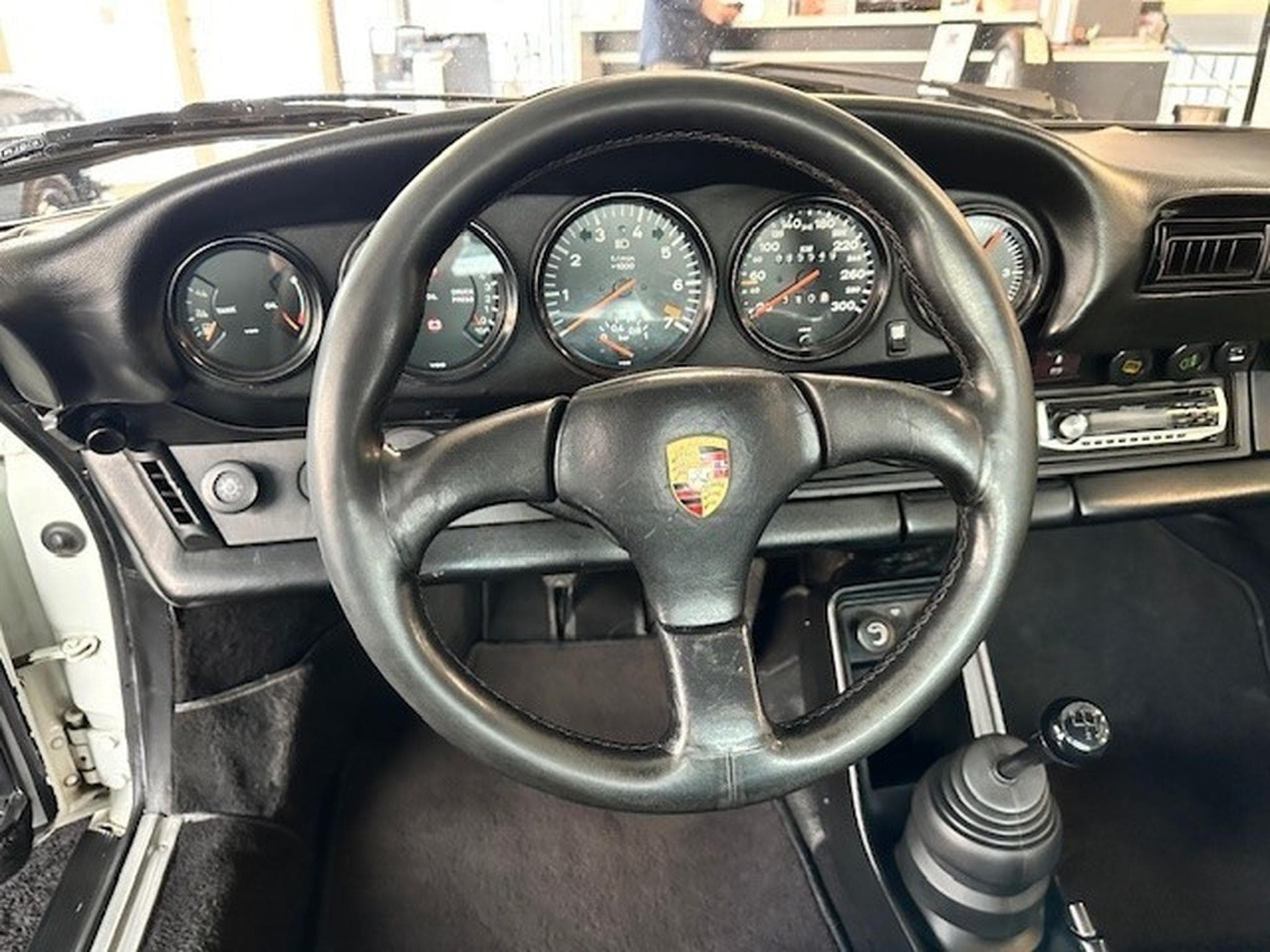 Porsche 911 930 Turbo (1983) - Photo 11