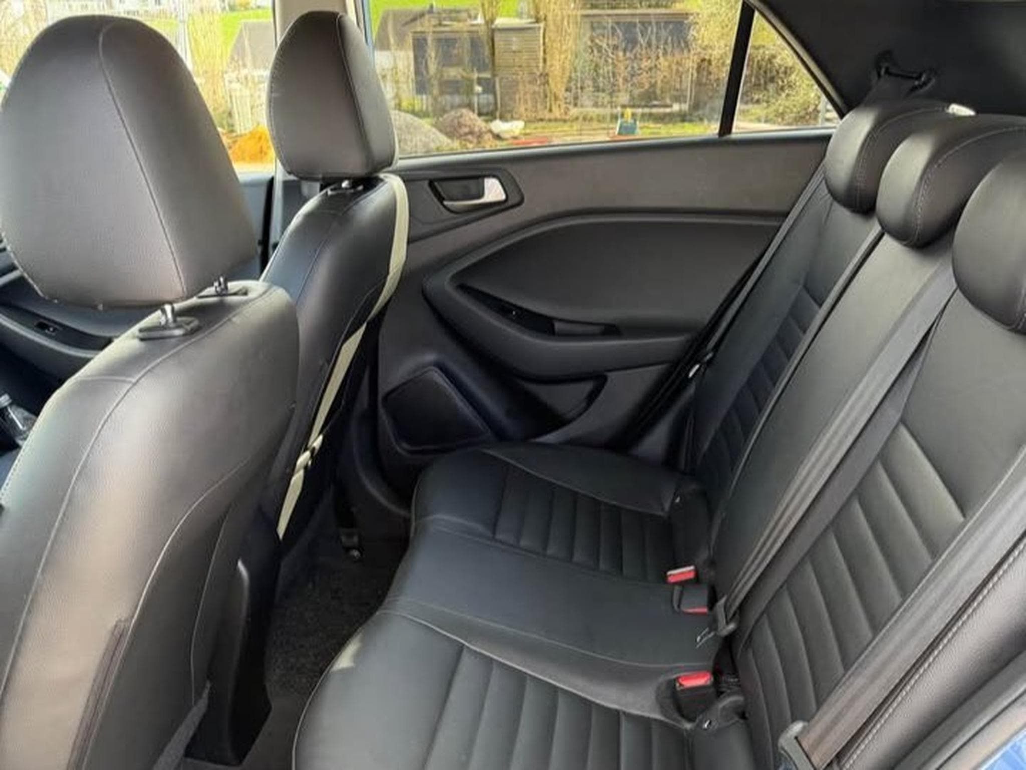 Hyundai i20 ACTIVE (2018) - Photo 3