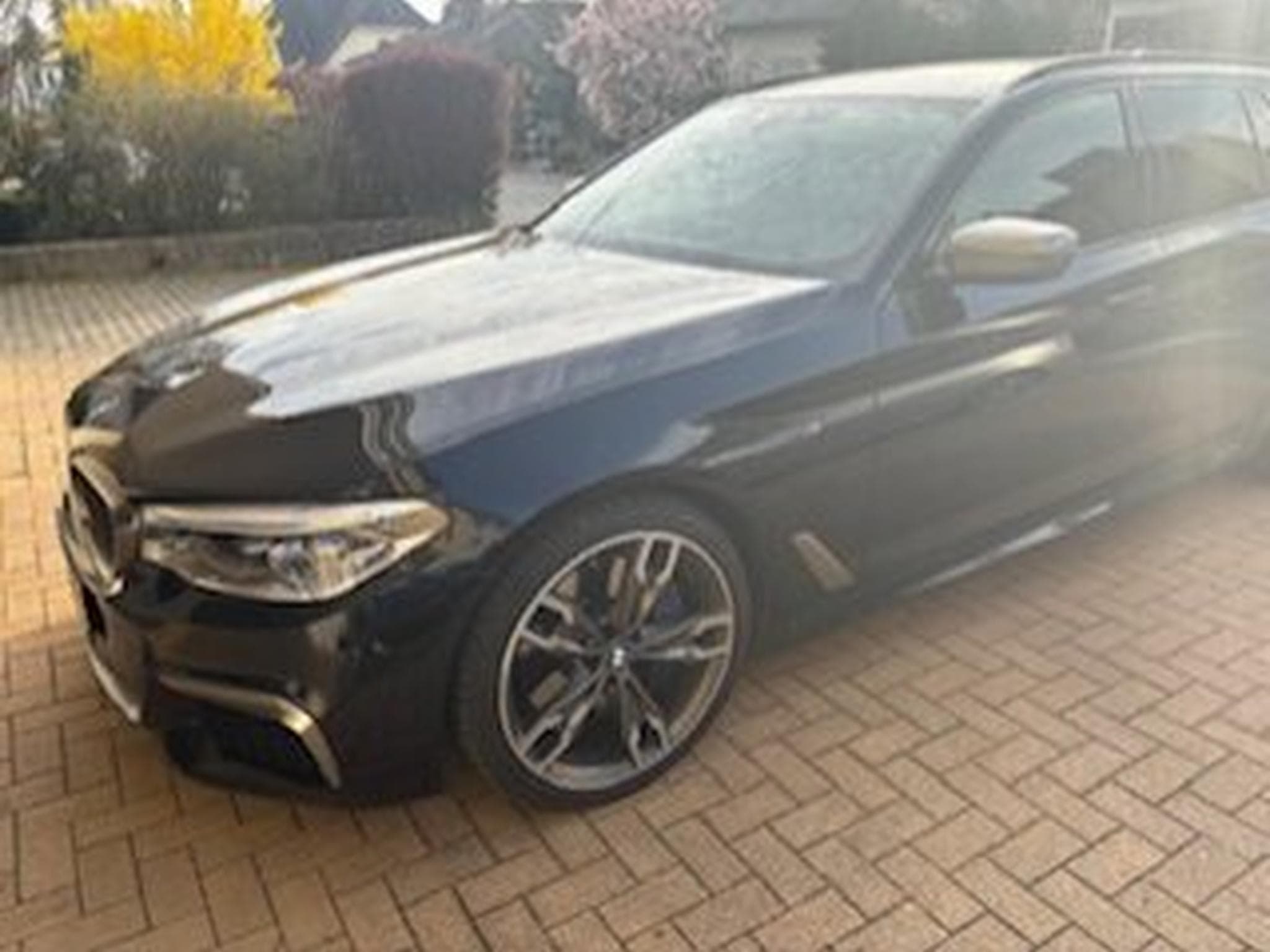 BMW 550 carrosserie M (2019) - Photo 2