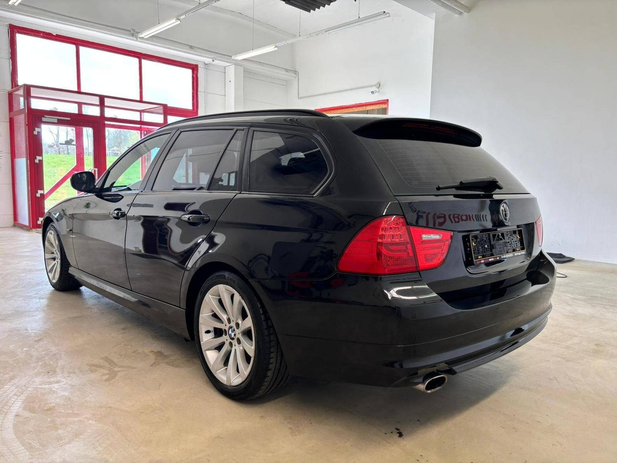 BMW 320 d Touring (2012) - Photo 4