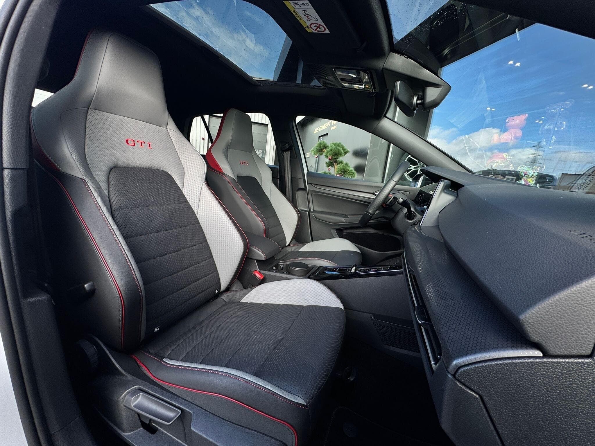 VW GTI CLUBSPORT 2.0L 300CV (2023) - Photo 7