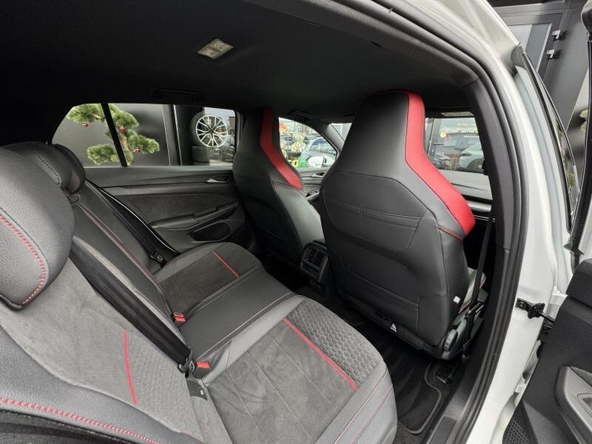 VW GTI GOLF 8 GTI CS 2.0L 300CV (2024) - Foto 9