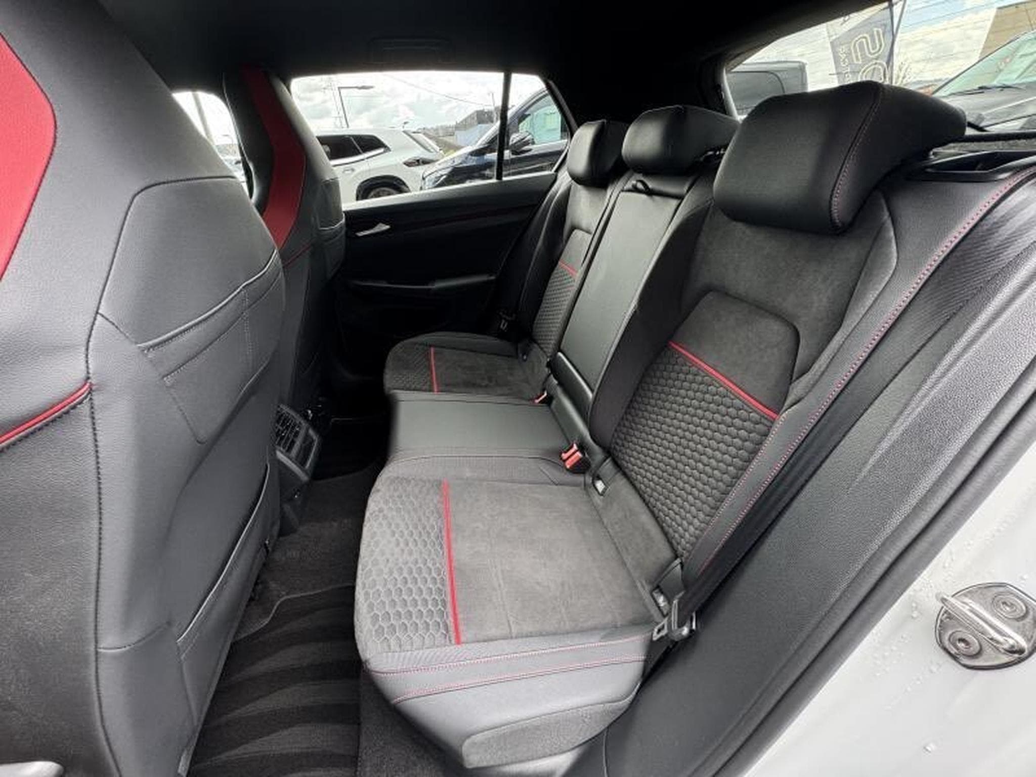 VW GTI GOLF 8 GTI CS 2.0L 300CV (2024) - Foto 8