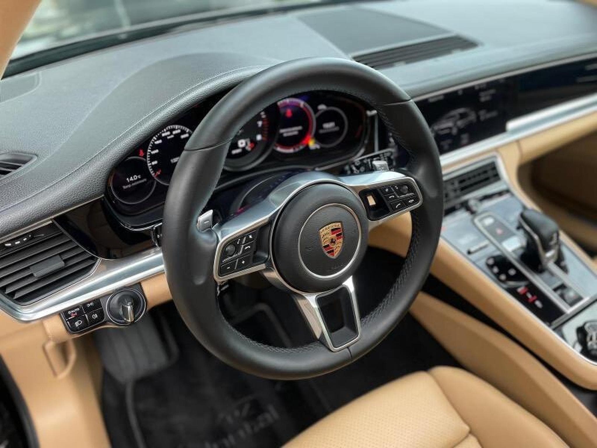 Porsche Panamera Sport Turismo 4 3.0L 330CV (2018) - Photo 4