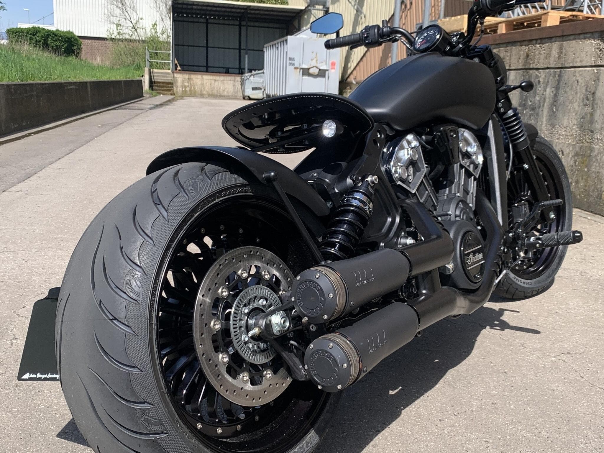 Indian Scout BOBBER BLACK EDITION (2023) - Foto 2