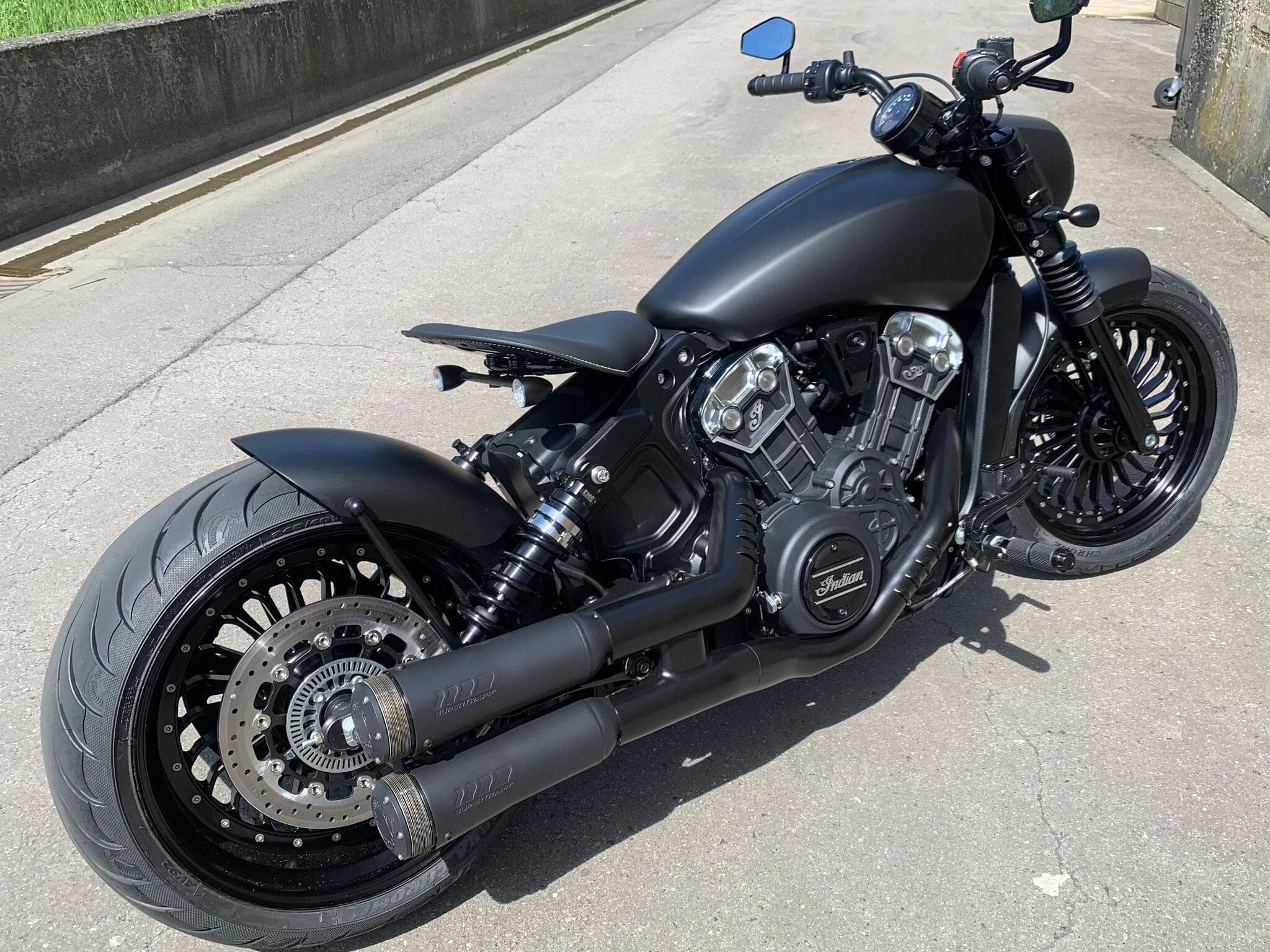 Indian Scout BOBBER BLACK EDITION (2023) - Foto 6
