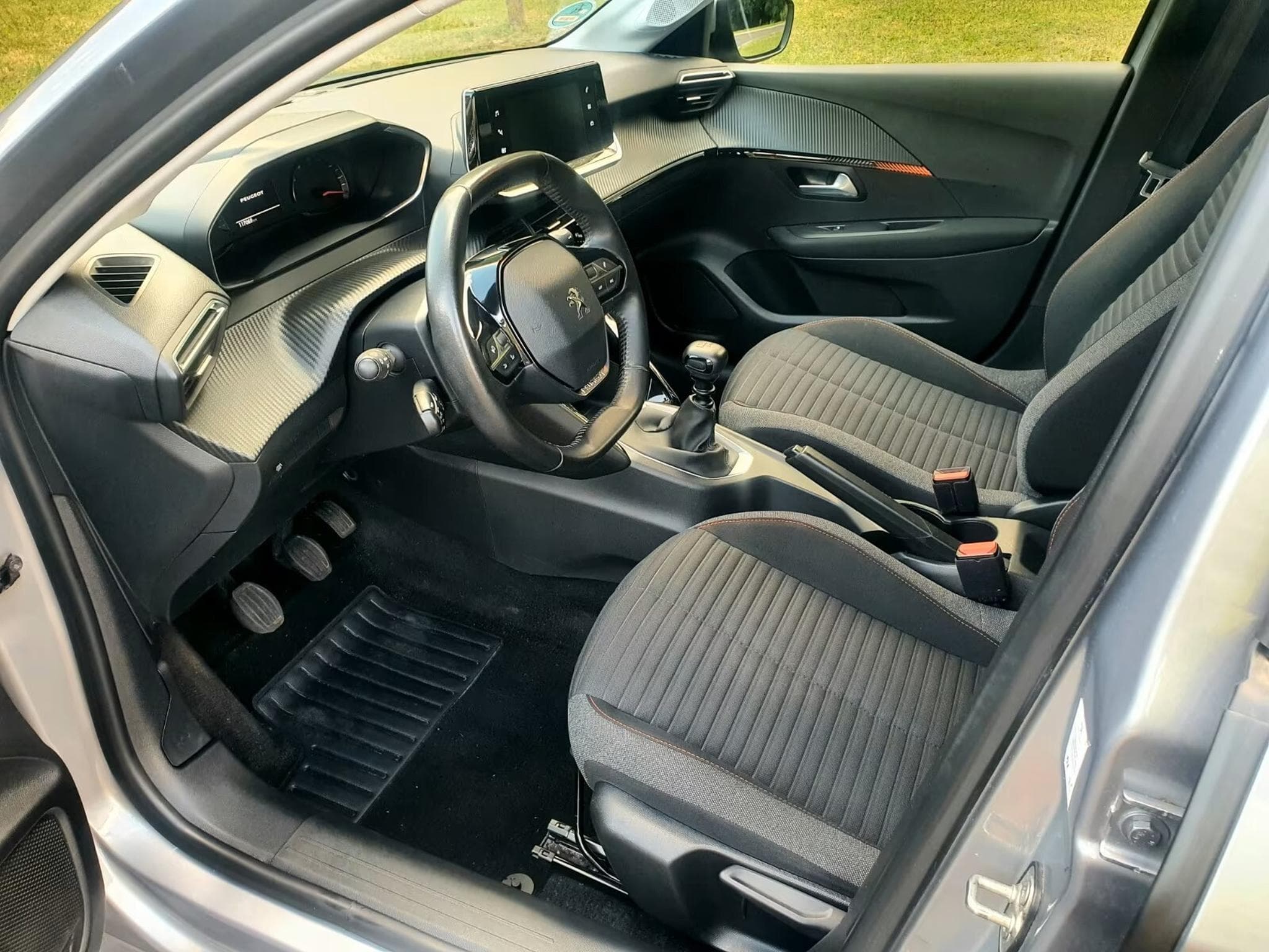 Peugeot 208 1.5 HDI 100 ACTIVE PACK (2021) - Foto 11