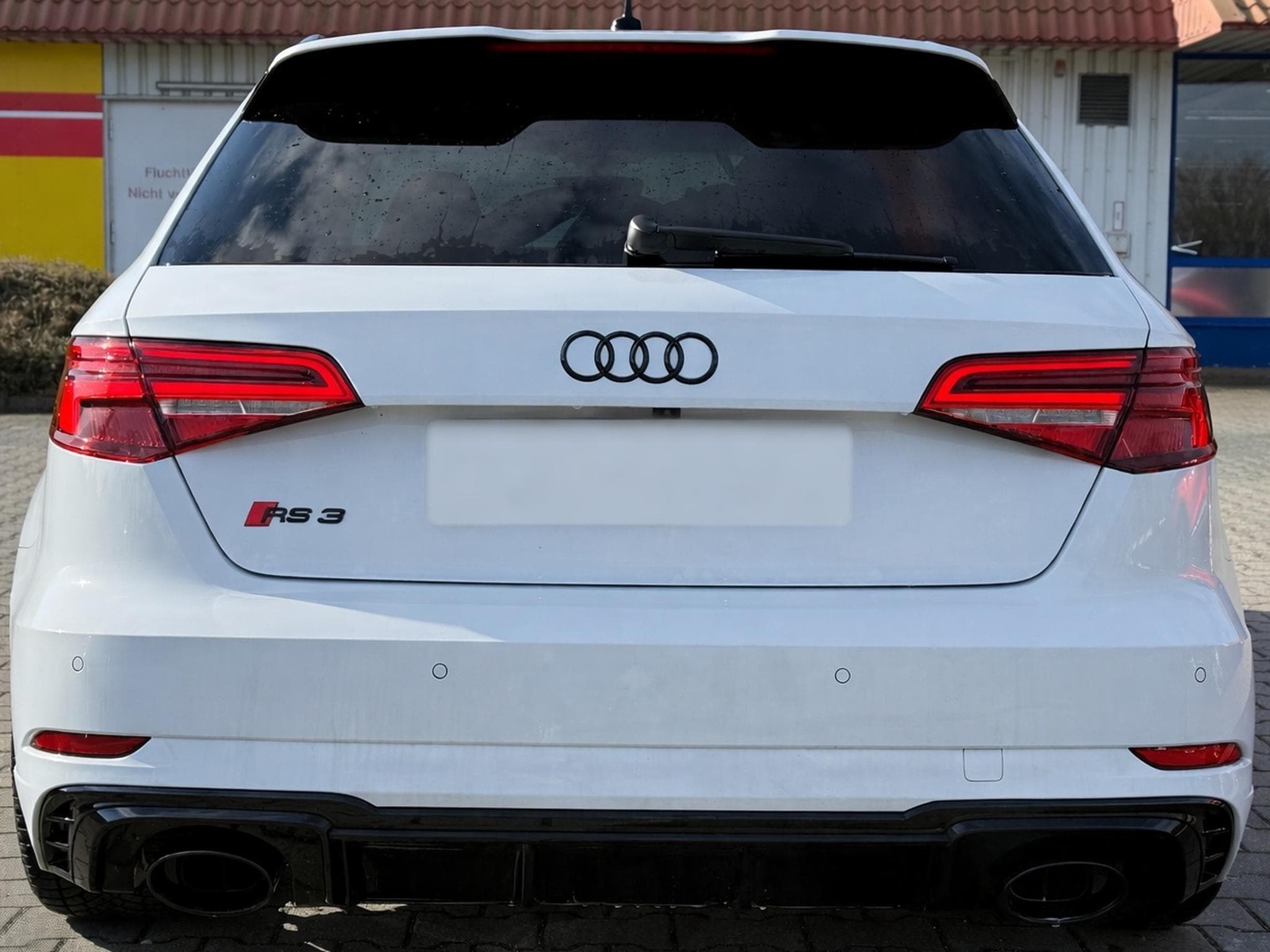 Audi RS3 Sportback (2021) - Photo 2