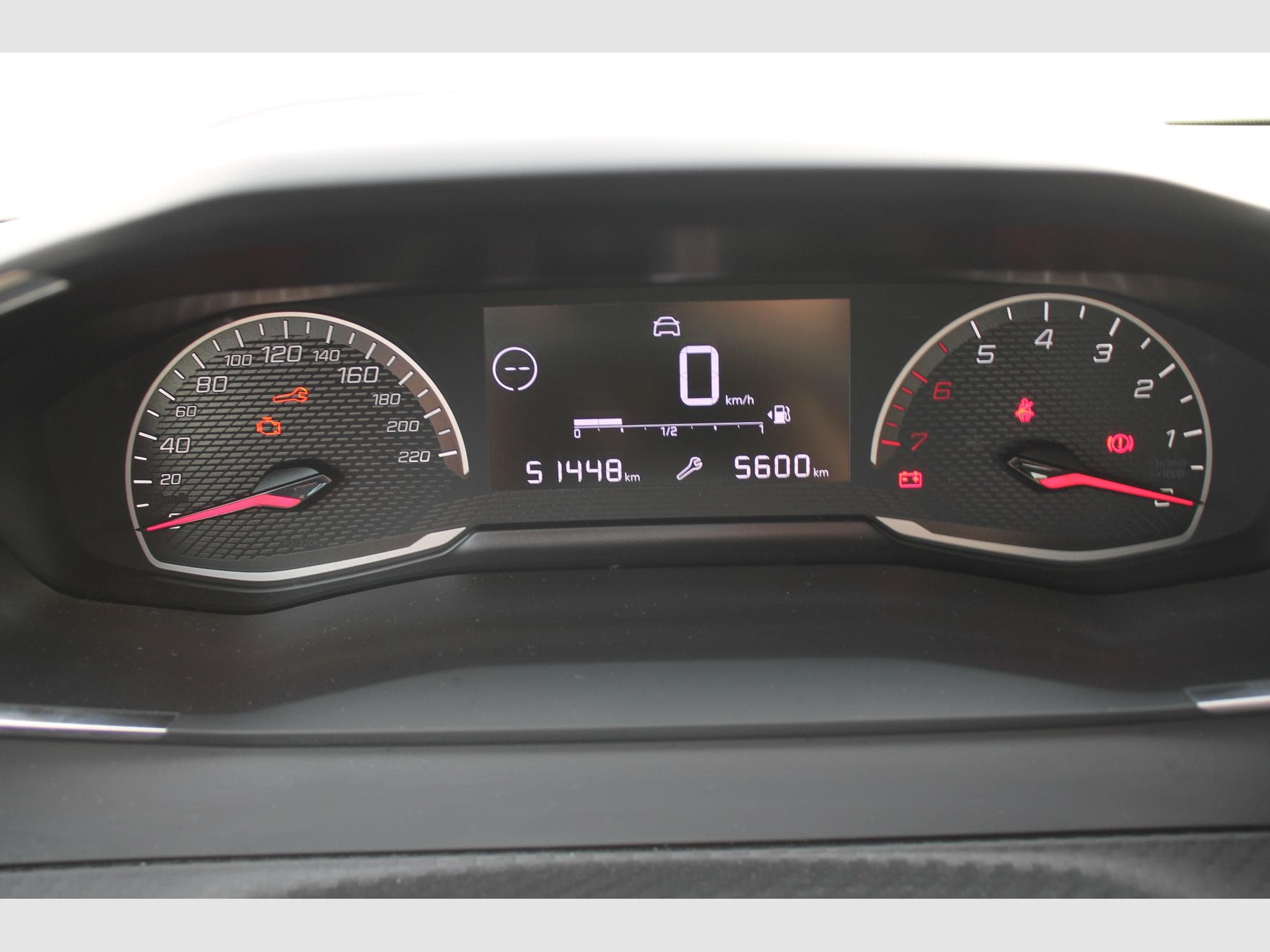 Peugeot 208 1.2 Pure Tech Like (2023) - Photo 8