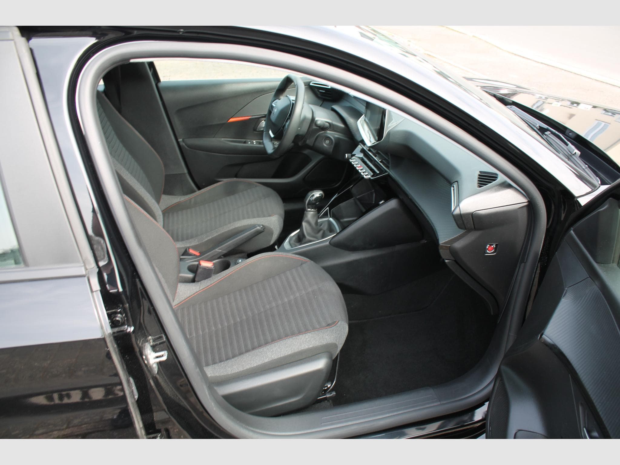 Peugeot 208 1.2 Pure Tech Like (2023) - Photo 11