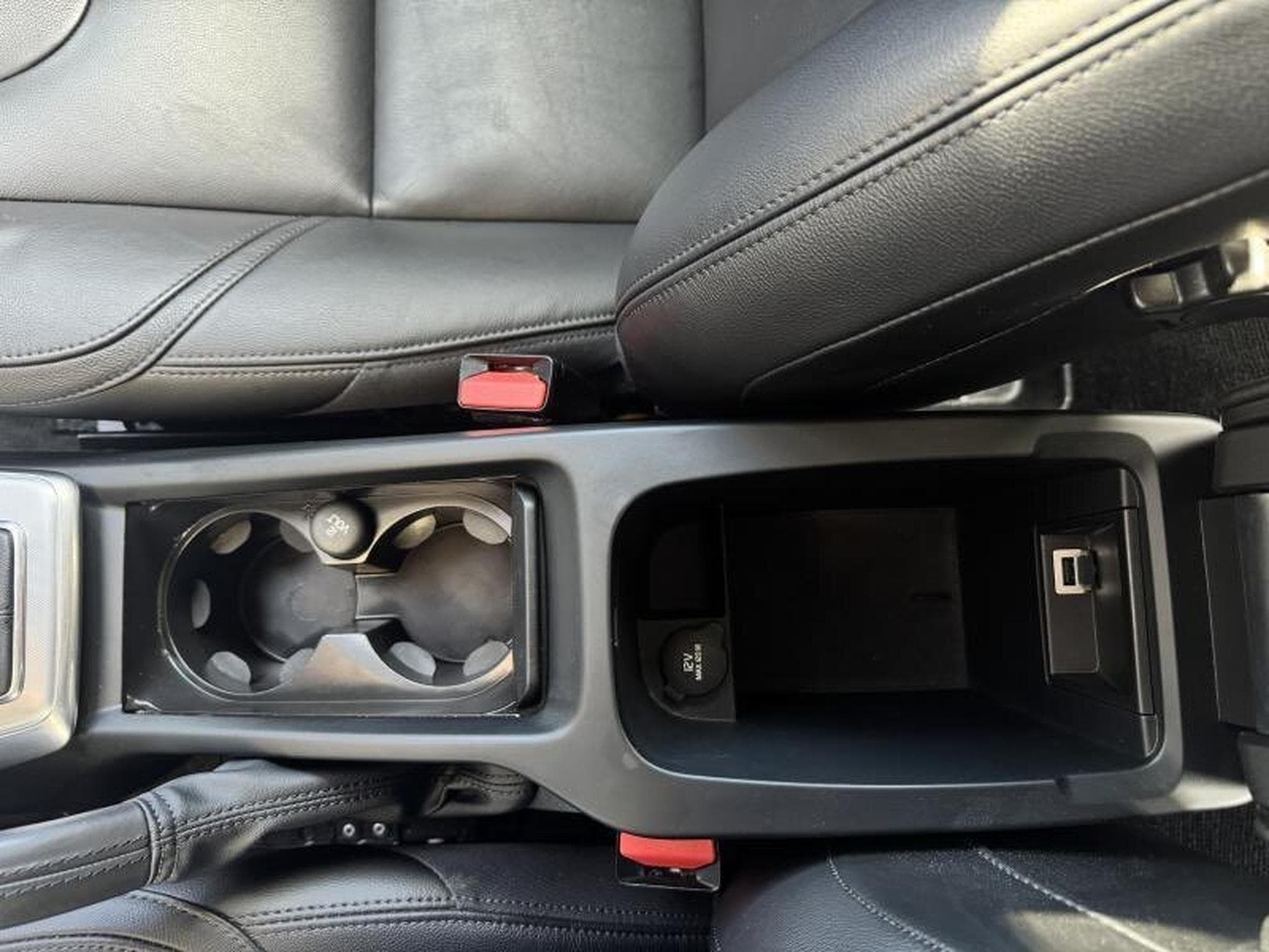 Volvo V40 D2 INSCRIPTION 2.0L 120CV (2017) - Foto 6