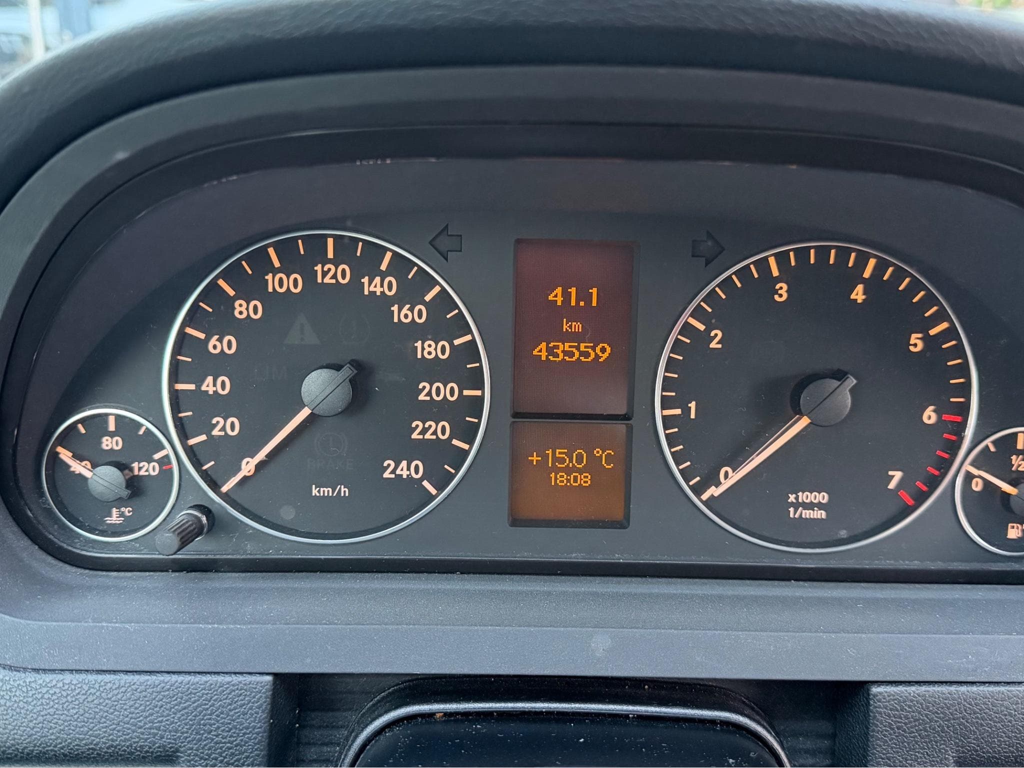 Mercedes A 180 (2010) - Photo 9