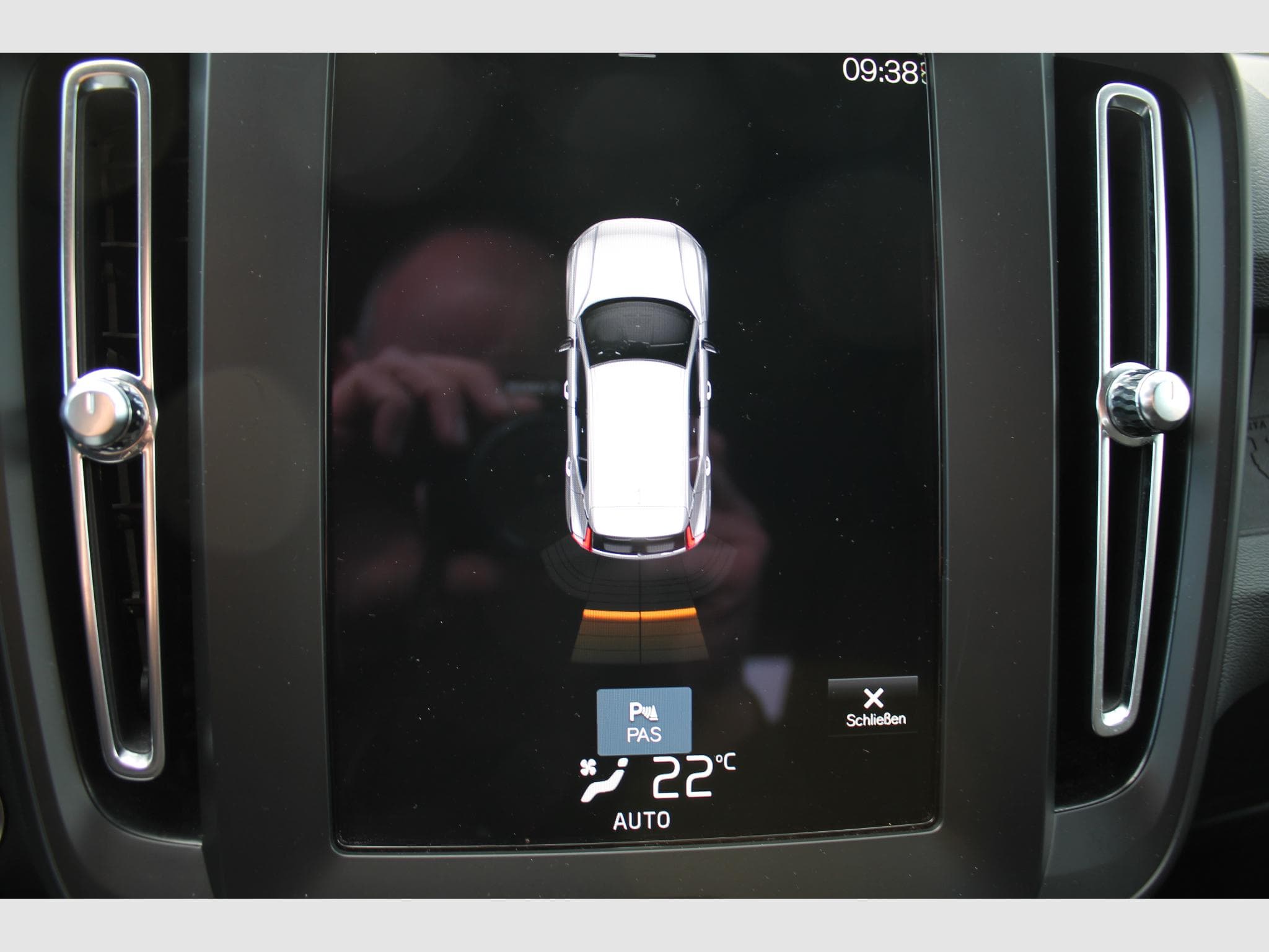 Volvo XC40 T2 Momentum Core (2022) - Foto 10