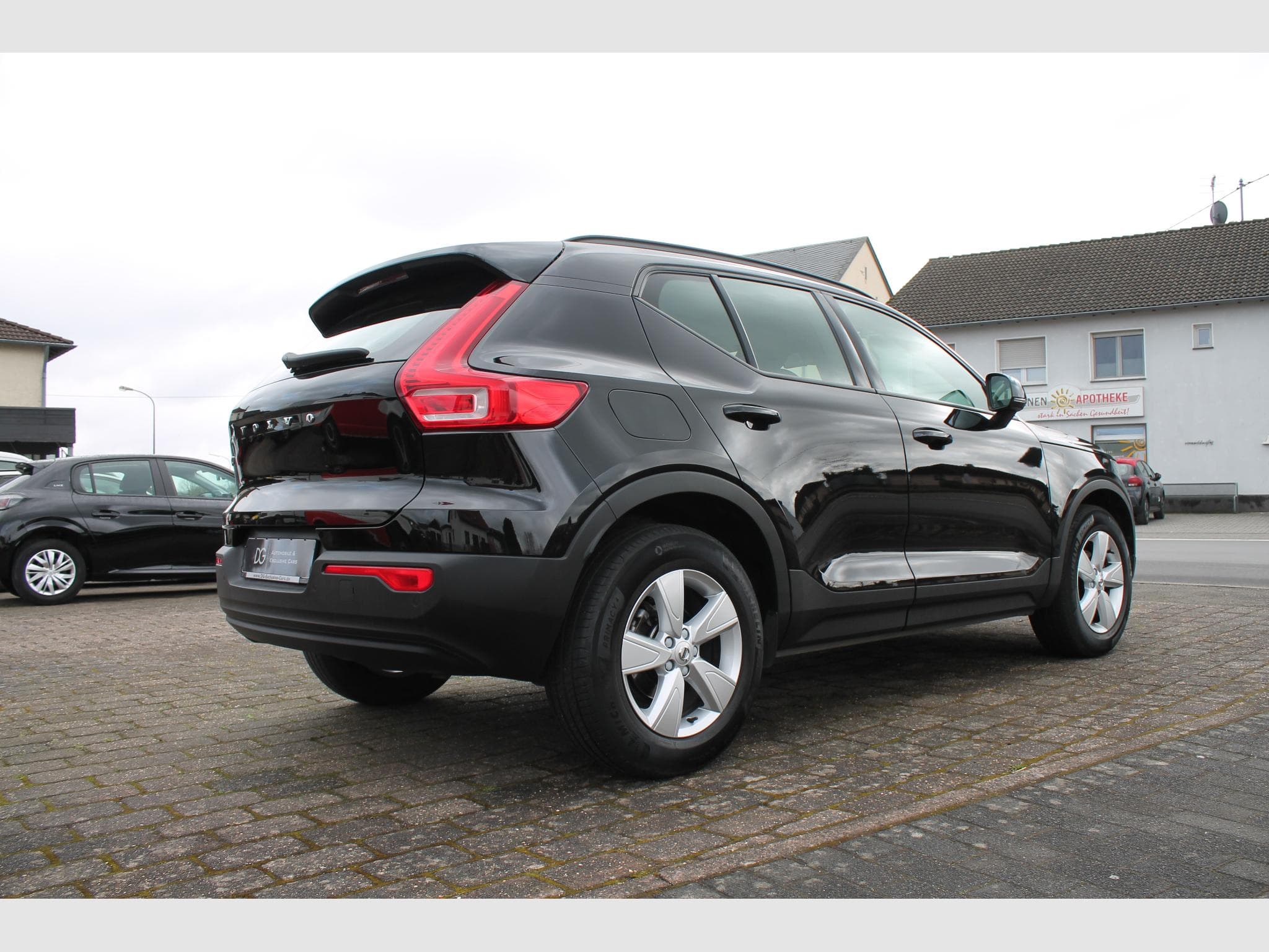 Volvo XC40 T2 Momentum Core (2022) - Foto 4