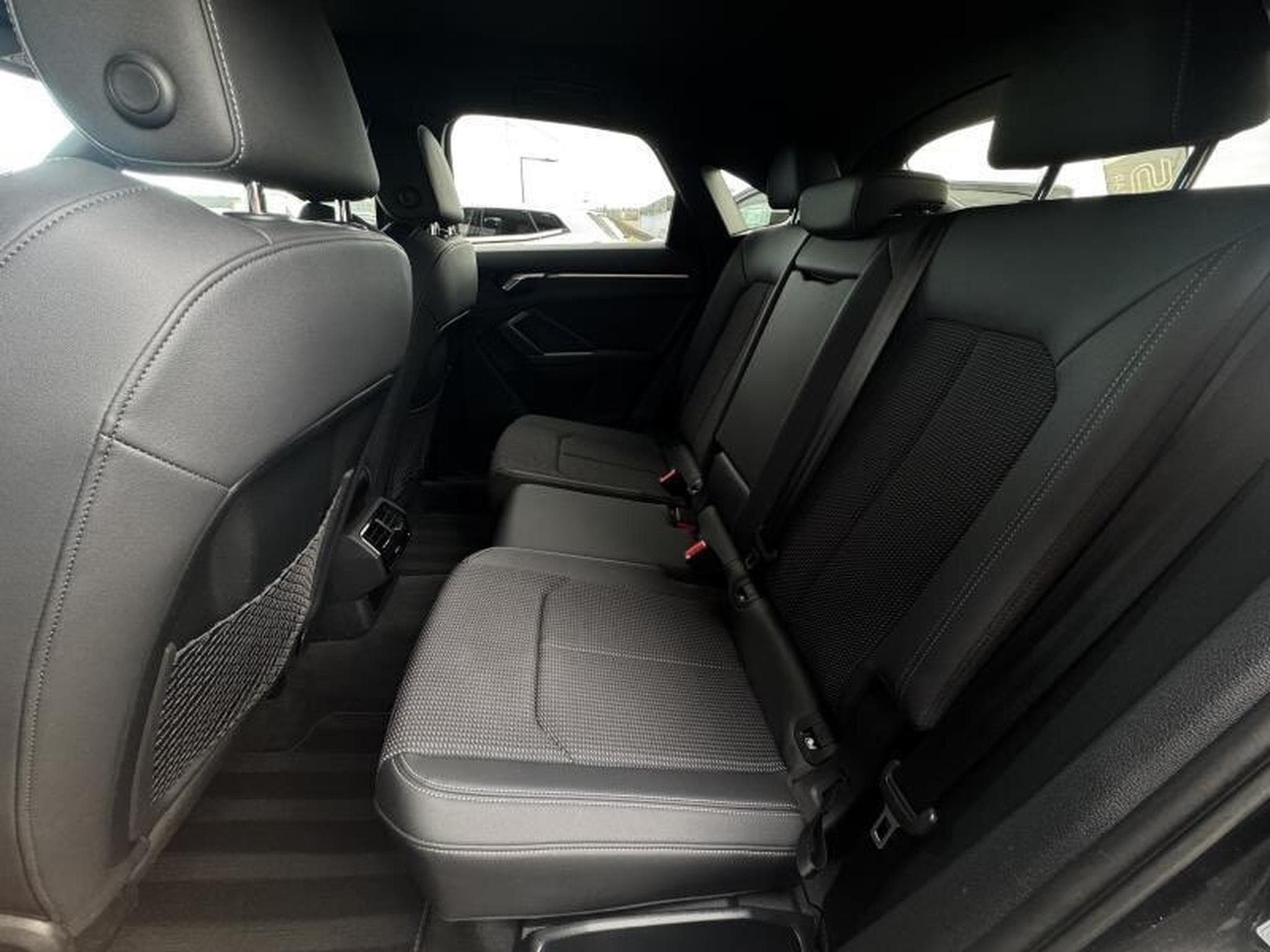 Audi Q3 SPORTBACK S-LINE QUATTRO 2.0L 200CV 1ère MAIN (2021) - Foto 13