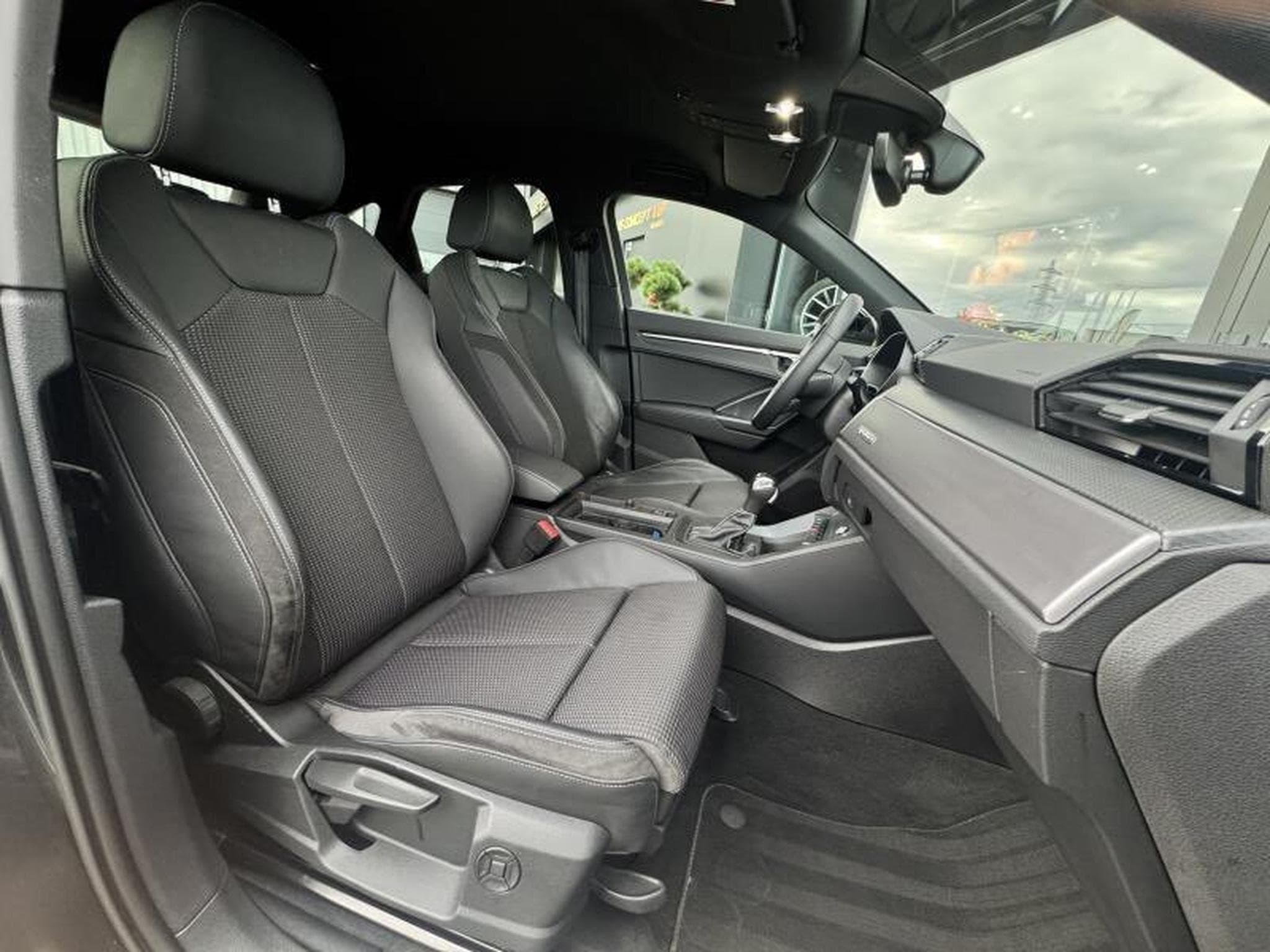 Audi Q3 SPORTBACK S-LINE QUATTRO 2.0L 200CV 1ère MAIN (2021) - Foto 9