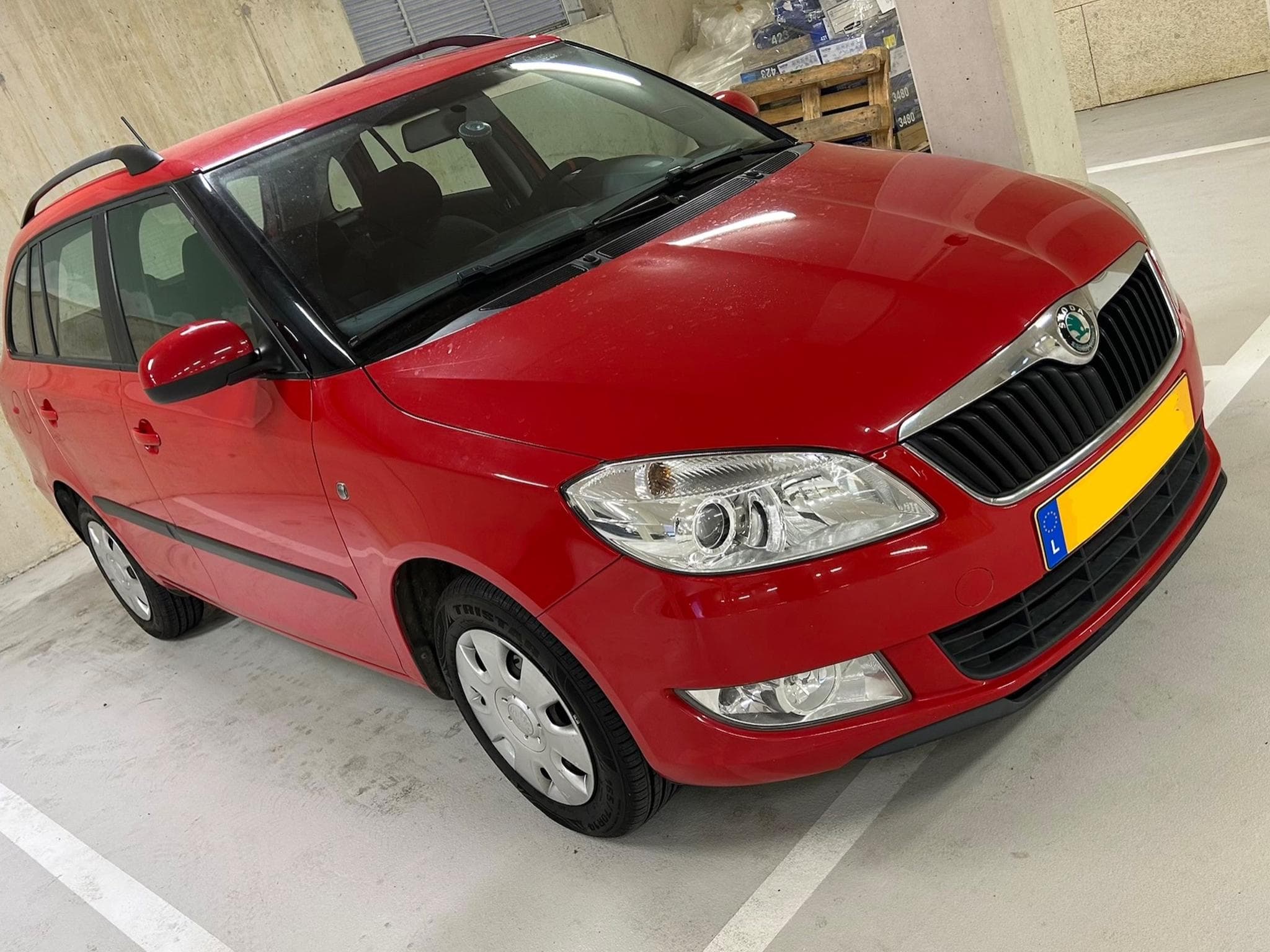 Skoda Fabia (2011) - Photo 1