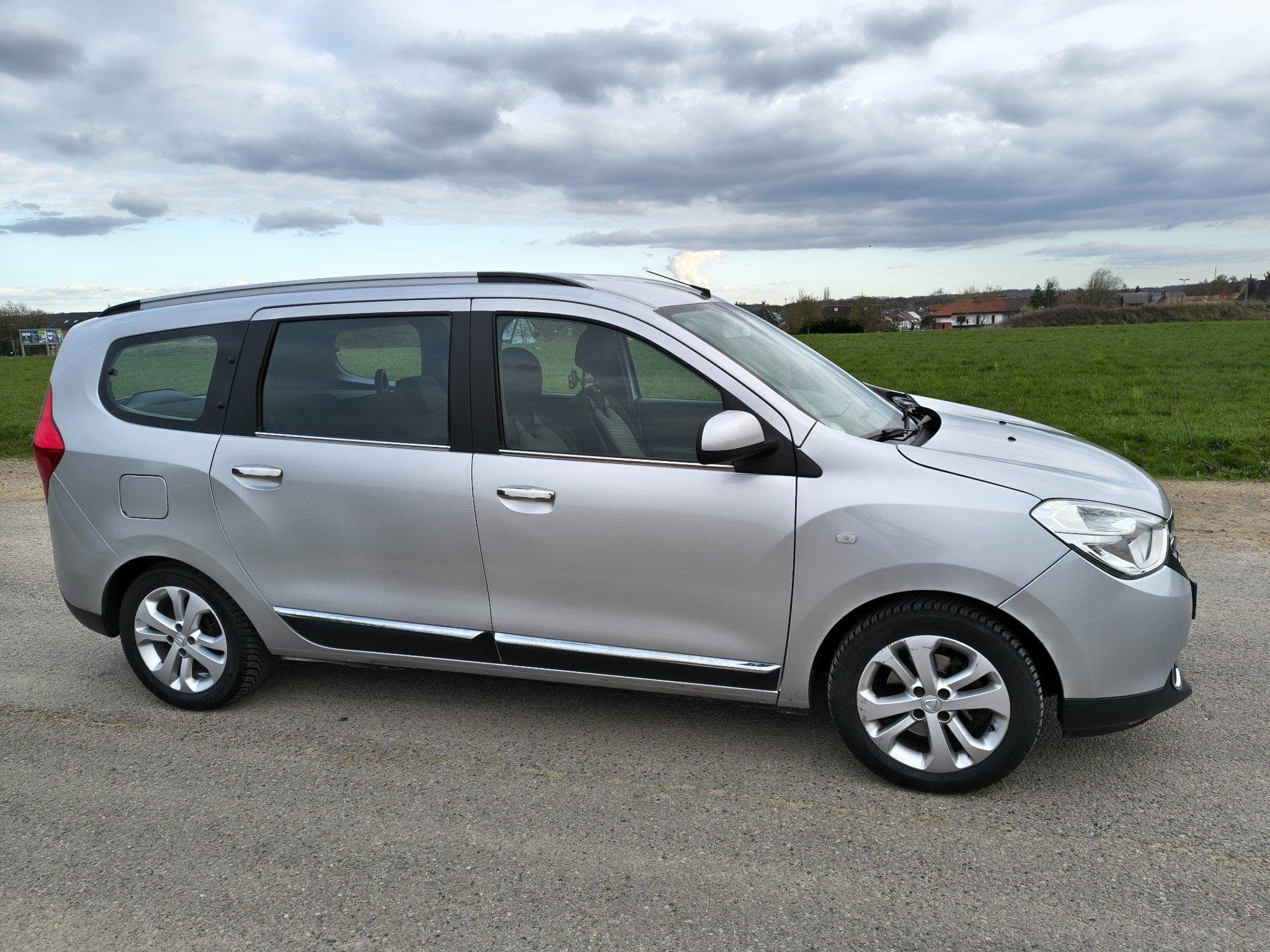 Dacia Lodgy Dacia Lodgy 1.5 dCi 110 Prestige (2016) - Photo 7