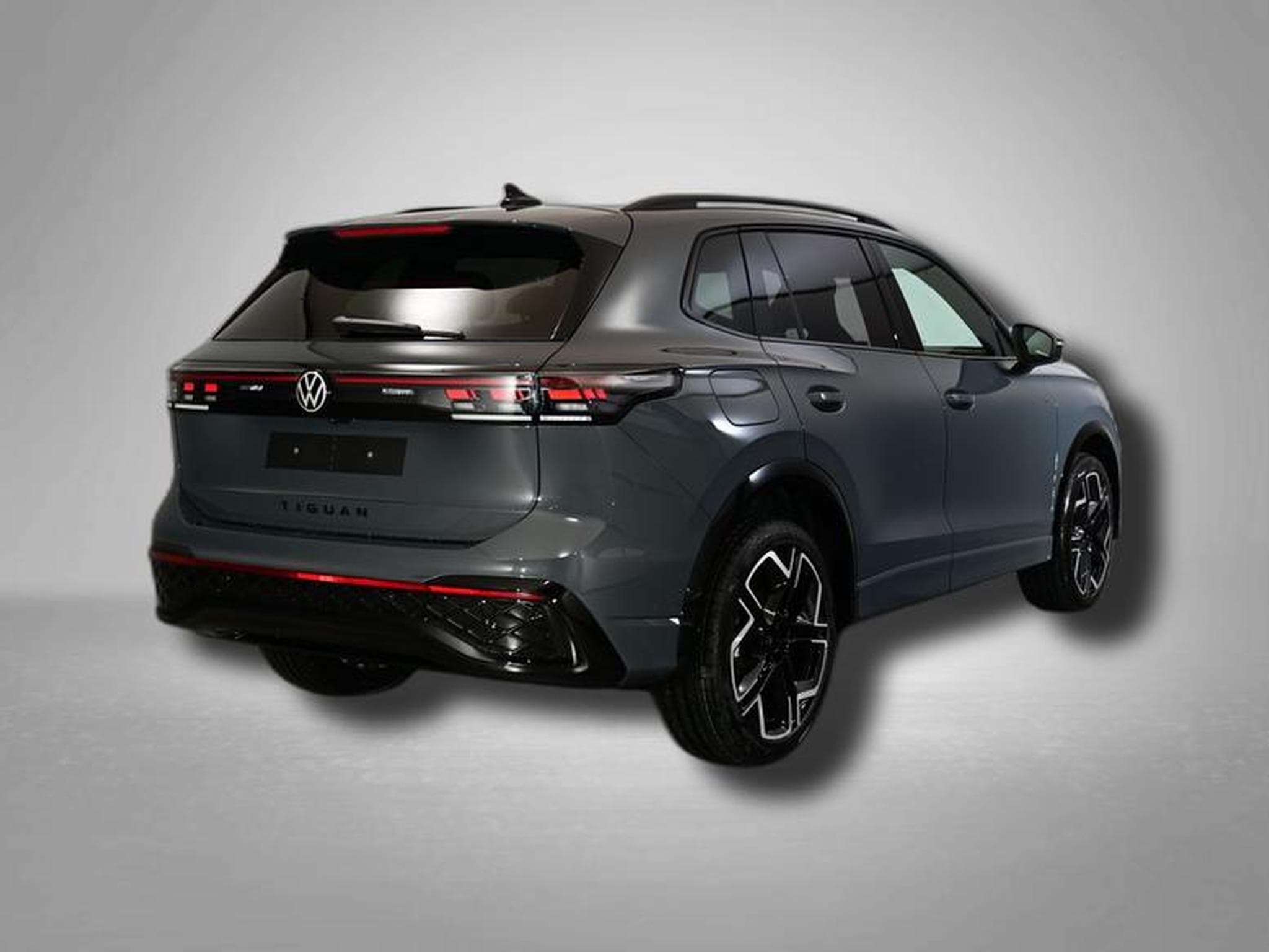 VW Tiguan R-Line 2.0 TSI 7-Gang-DSG 4x4 (2025) - Foto 5