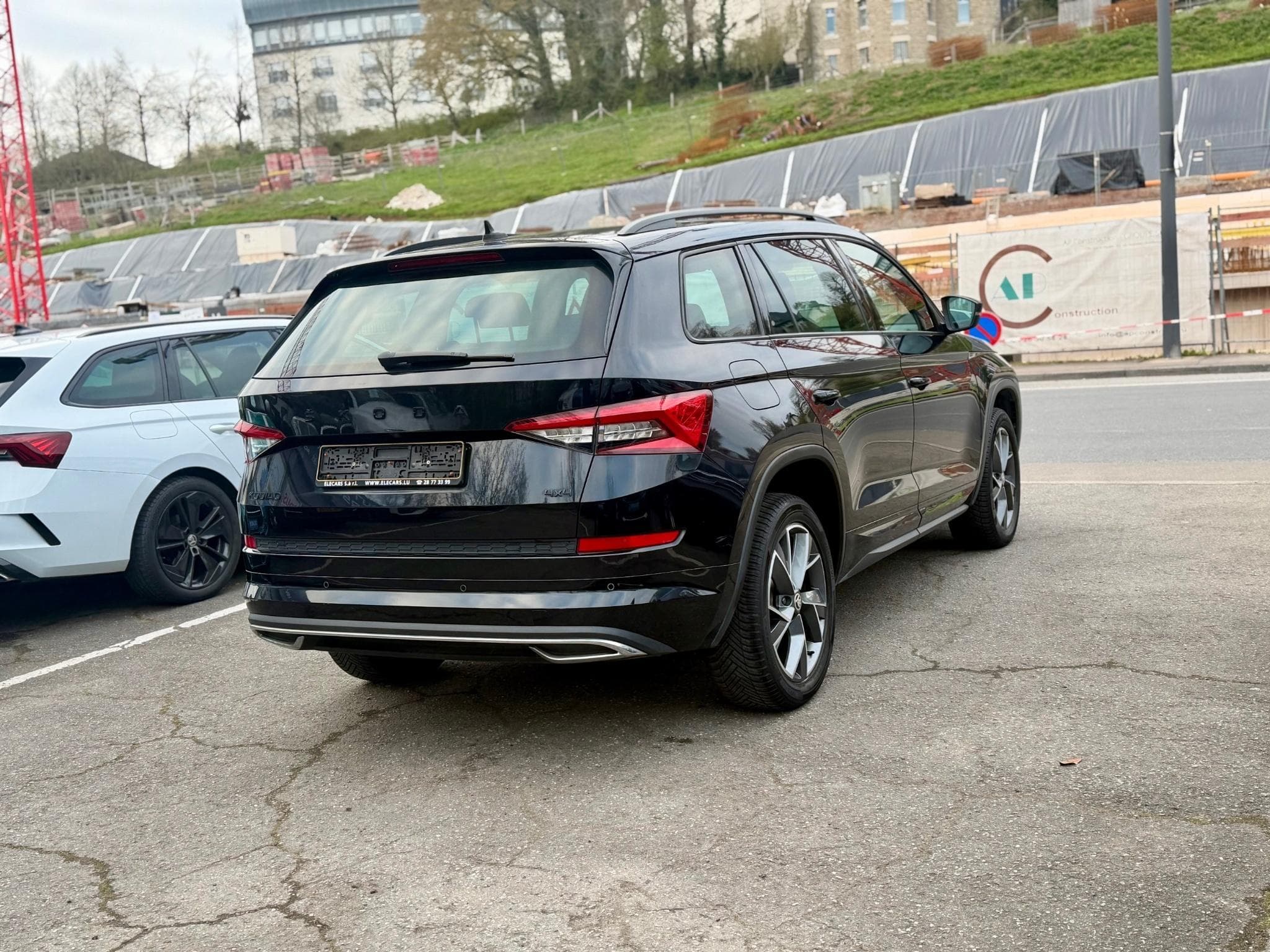 Skoda Kodiaq 2.0 TDI 200 SportLine DSG 4x4 7 places (2021) - Photo 6