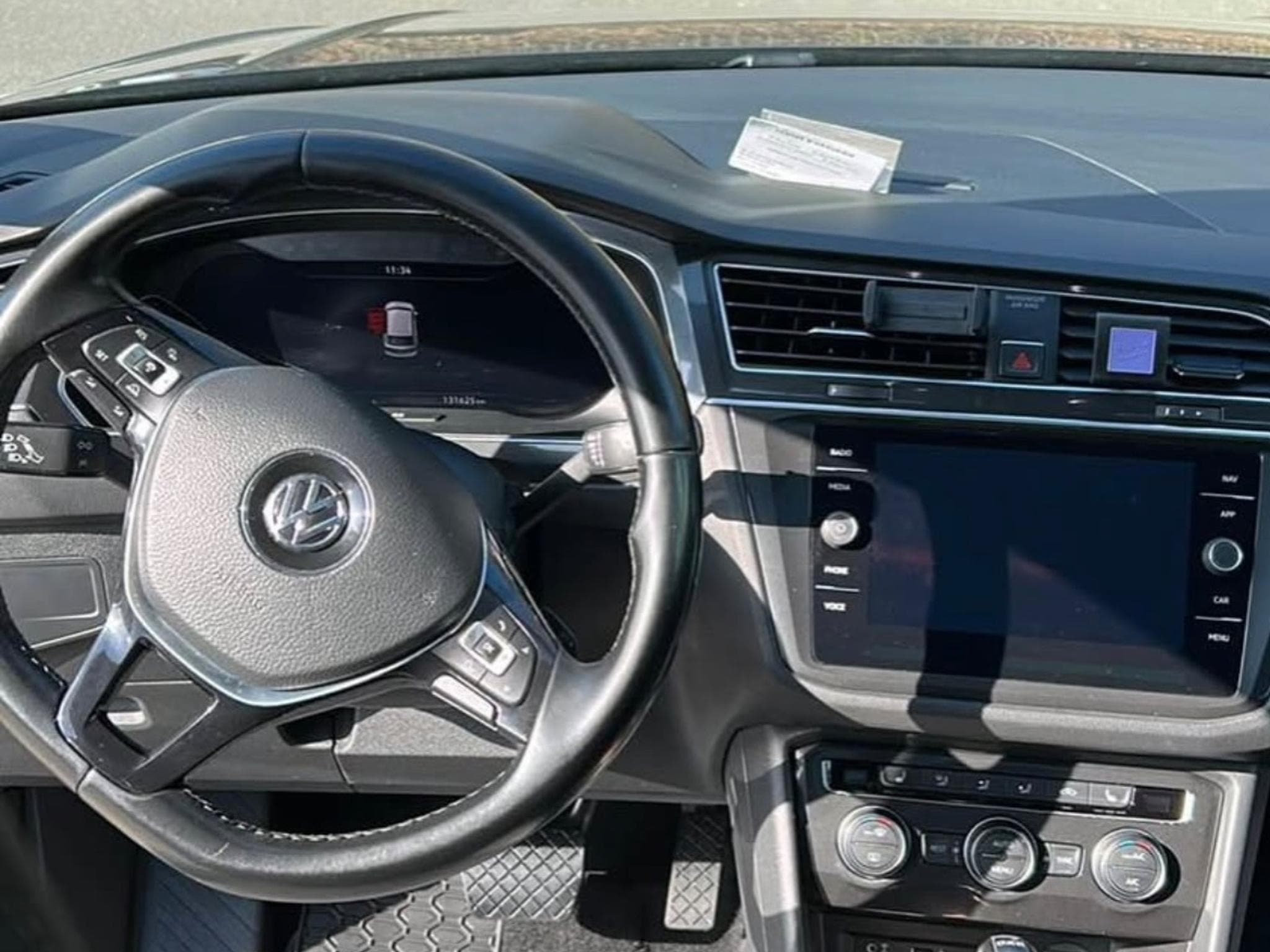 VW Tiguan (2017) - Photo 3