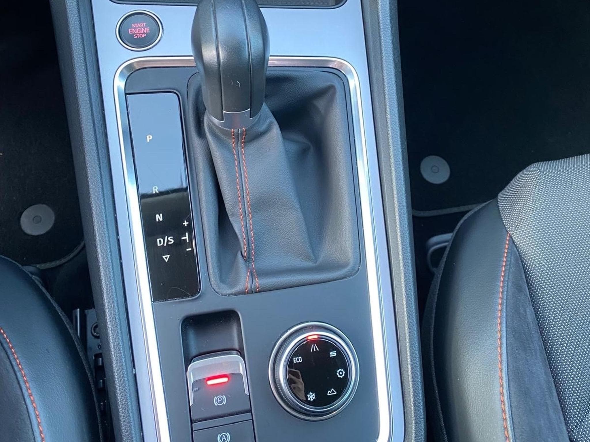 Seat Ateca FR 4x4 TDI (2022) - Photo 8