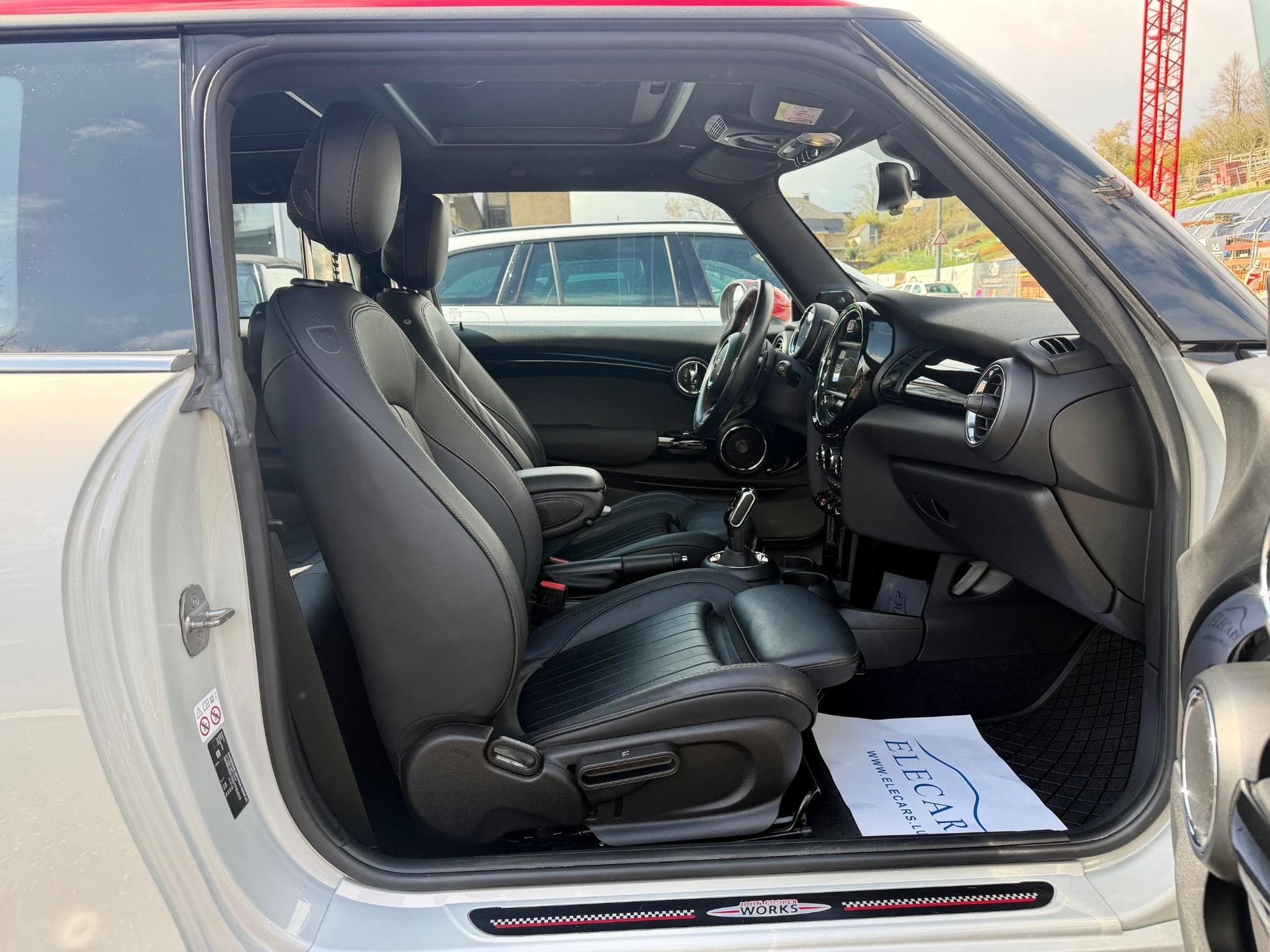 Mini Cooper John Cooper Works 231 Aut. PANO/CAM/CARPLAY (2019) - Photo 9